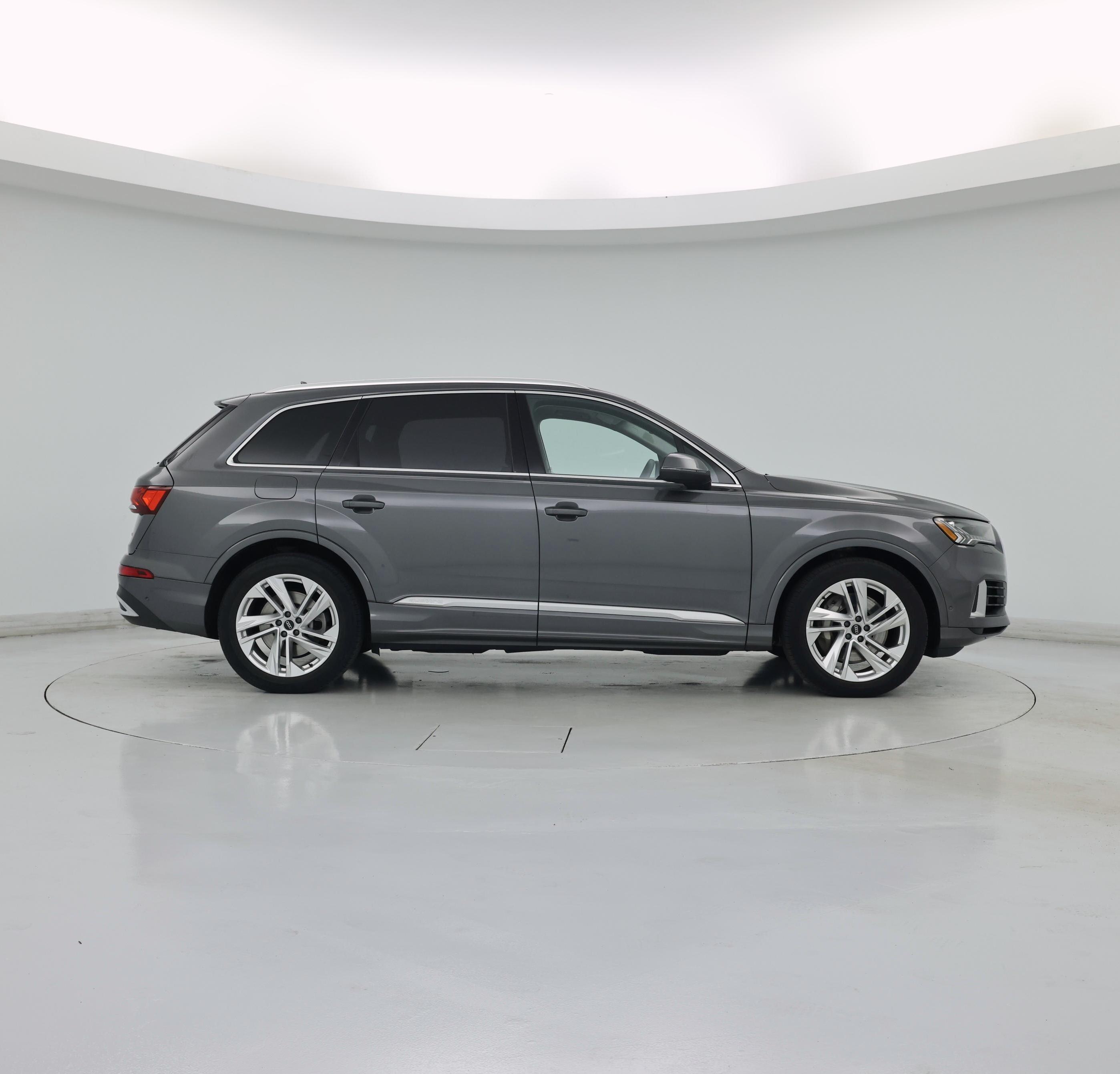 Thumbnail: 2021 Audi Q7 - 7
