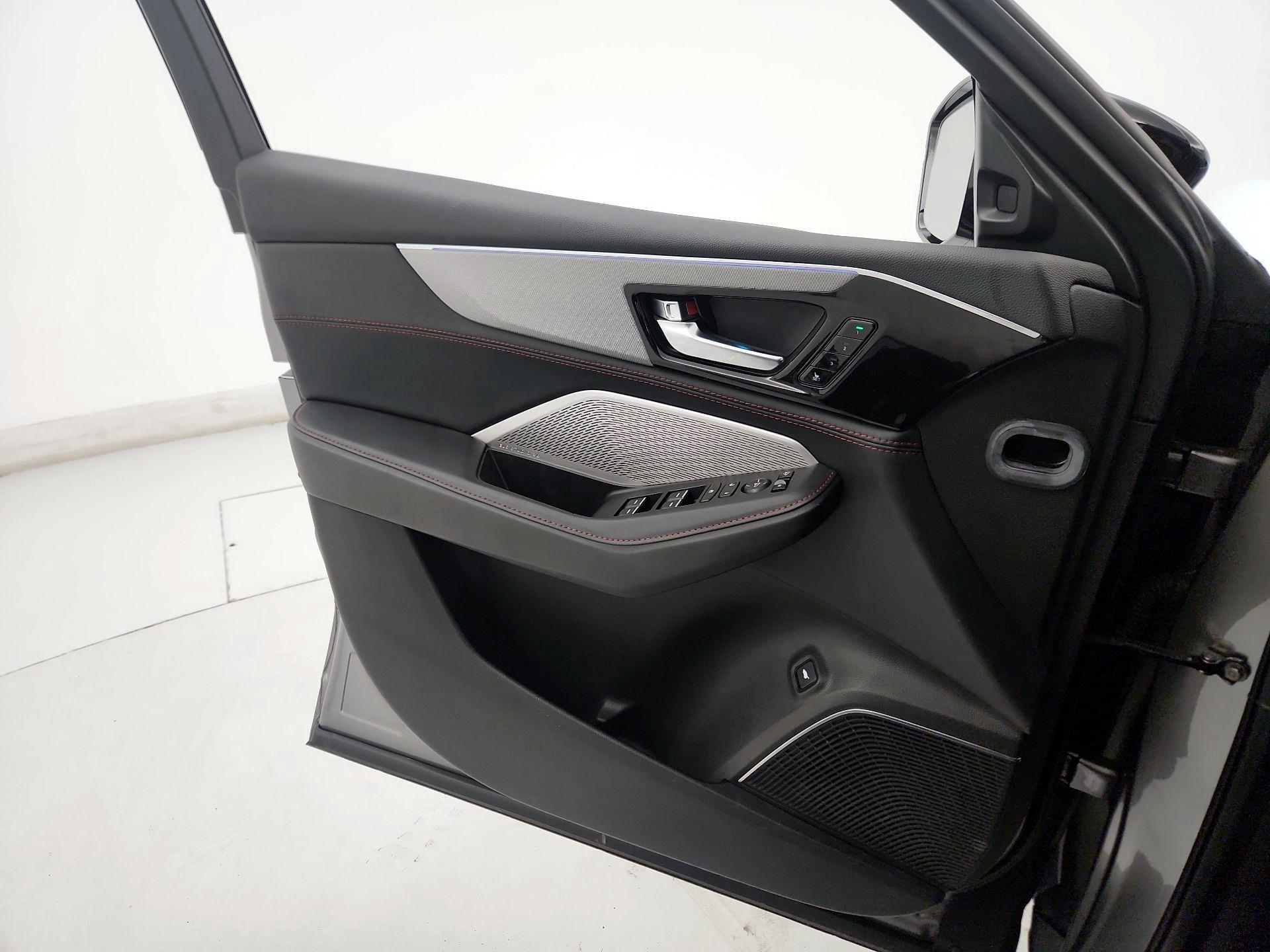 Thumbnail: 2024 Acura MDX - 12