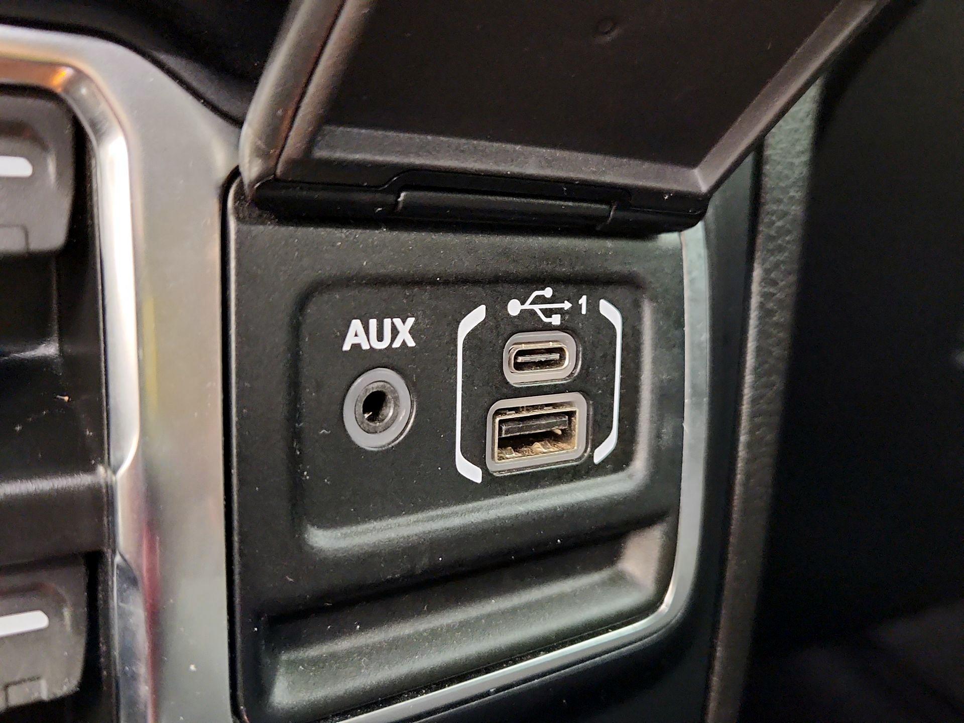 Thumbnail: 2024 Jeep Wrangler - 16