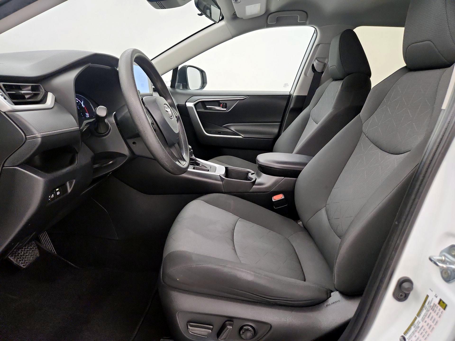 Thumbnail: 2024 Toyota RAV4 - 11