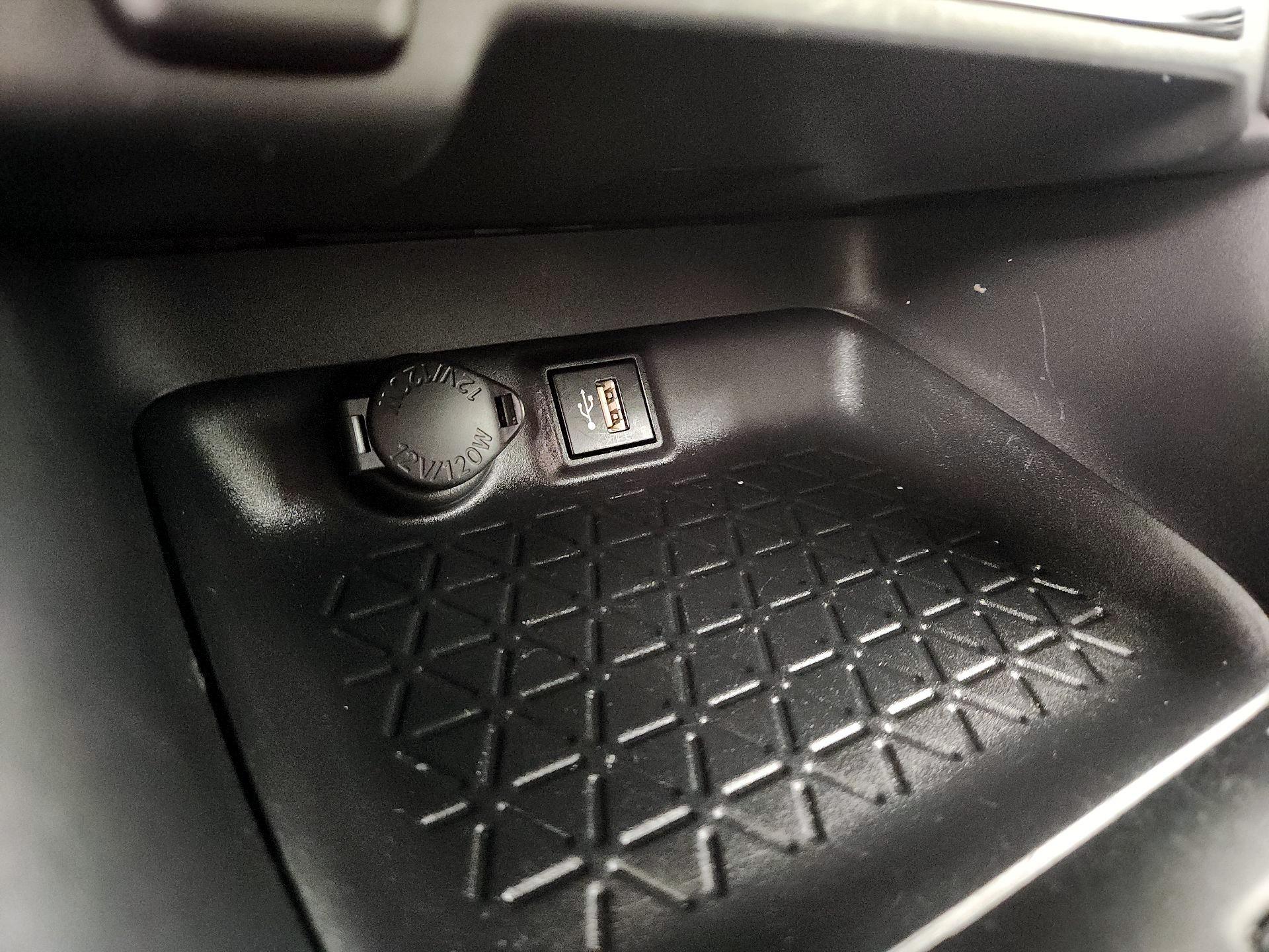 Thumbnail: 2024 Toyota RAV4 - 18