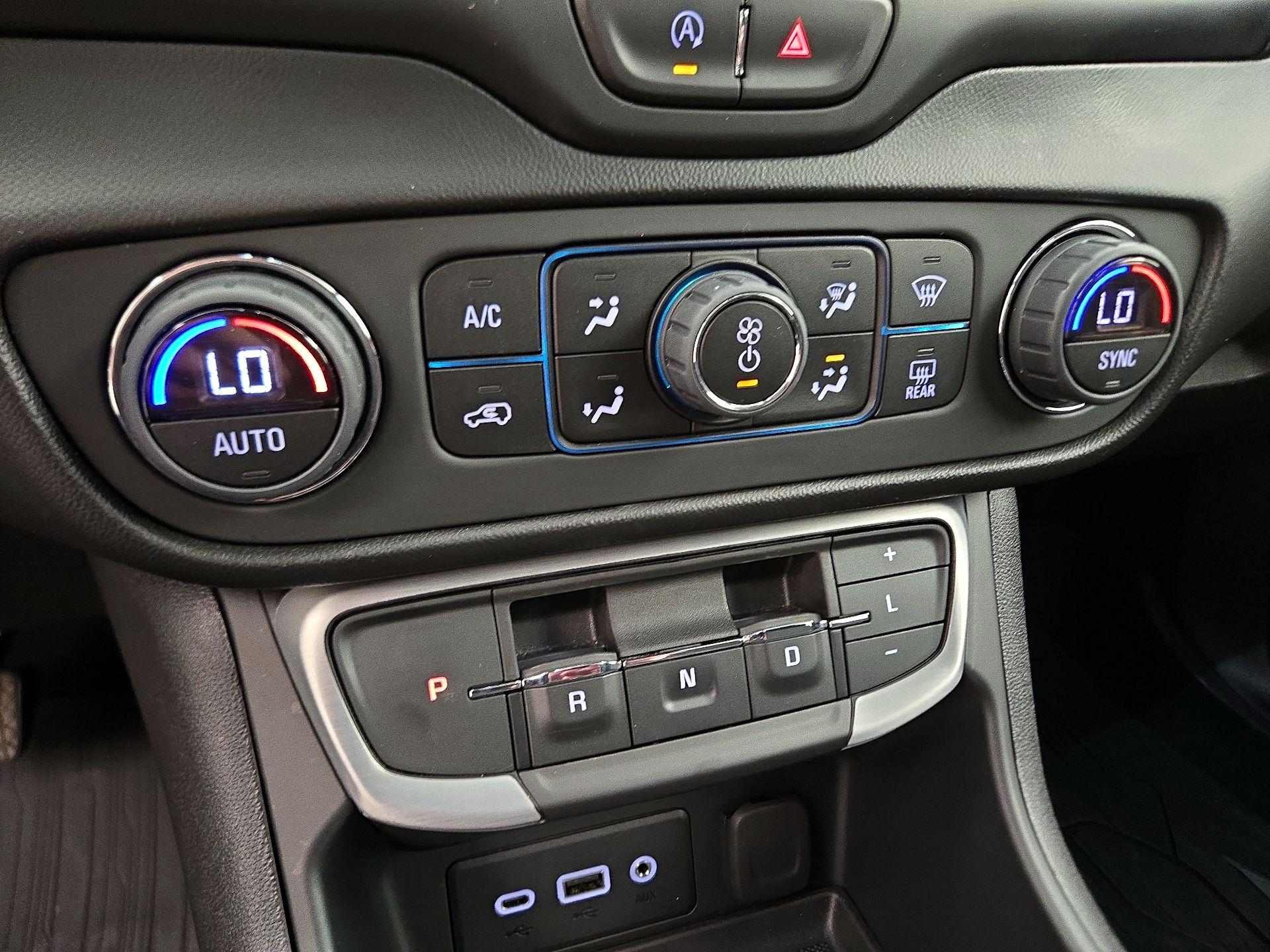 Thumbnail: 2022 GMC Terrain - 16