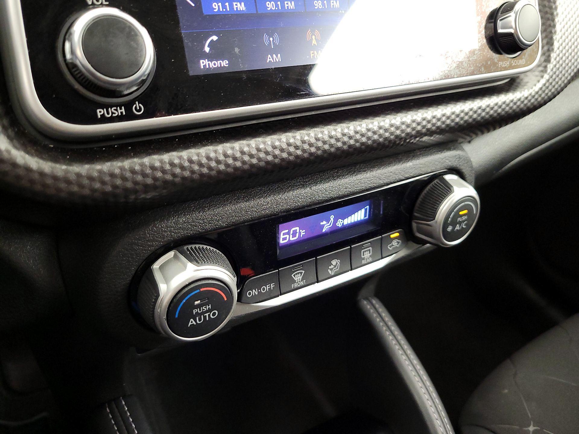 Thumbnail: 2020 Nissan Kicks - 15