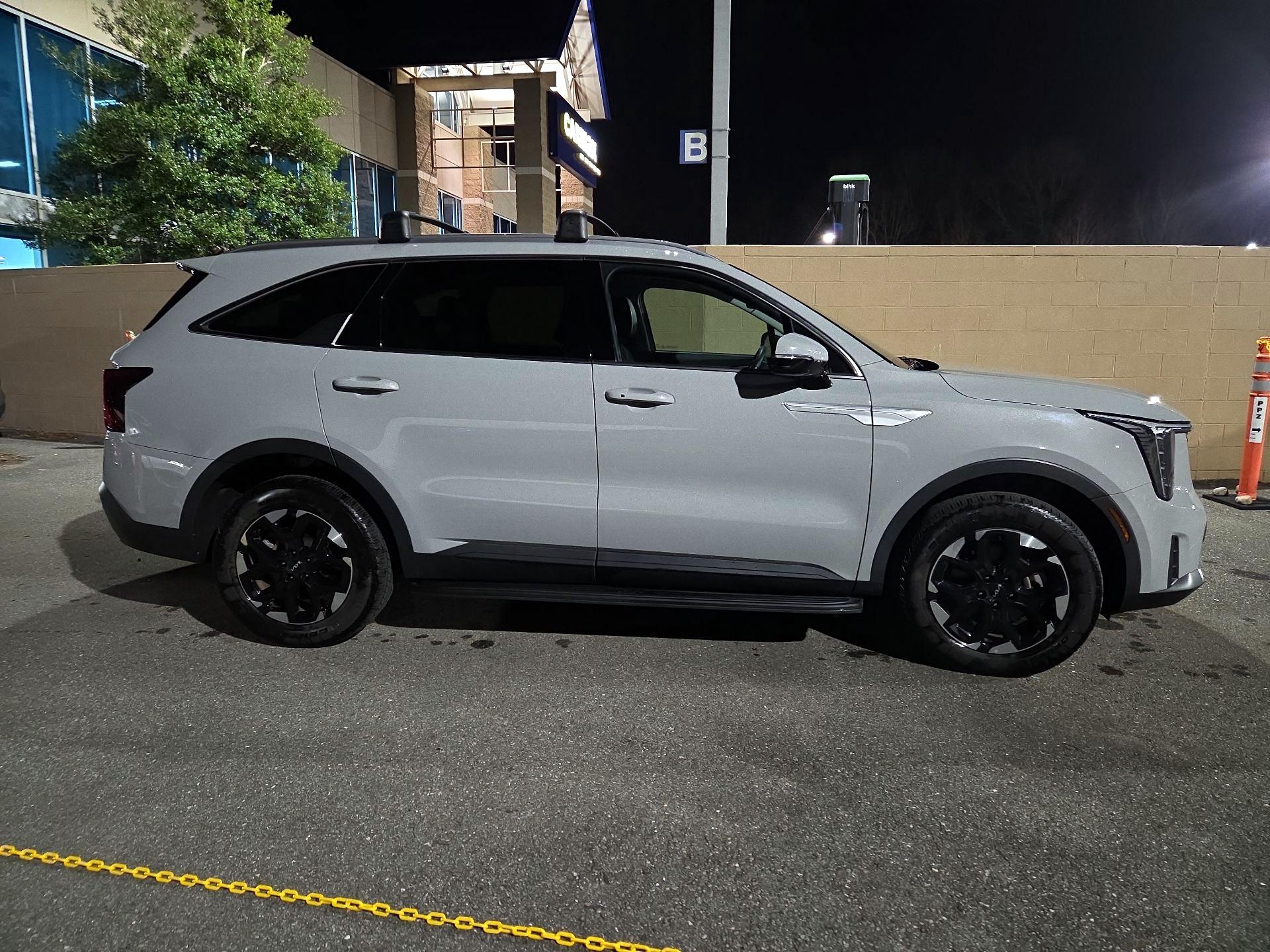 Thumbnail: 2024 Kia Sorento - 4