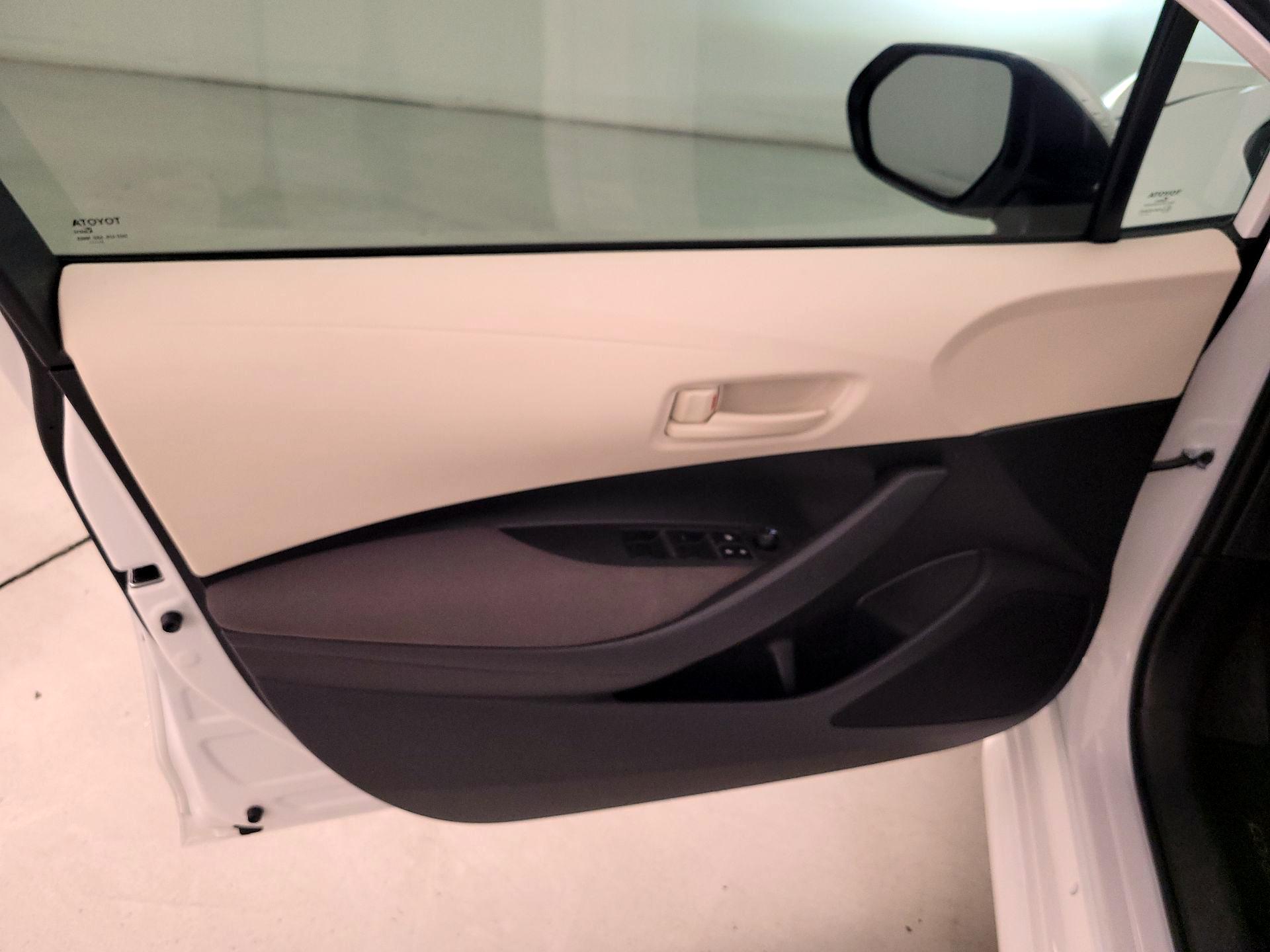 Thumbnail: 2024 Toyota Corolla - 12