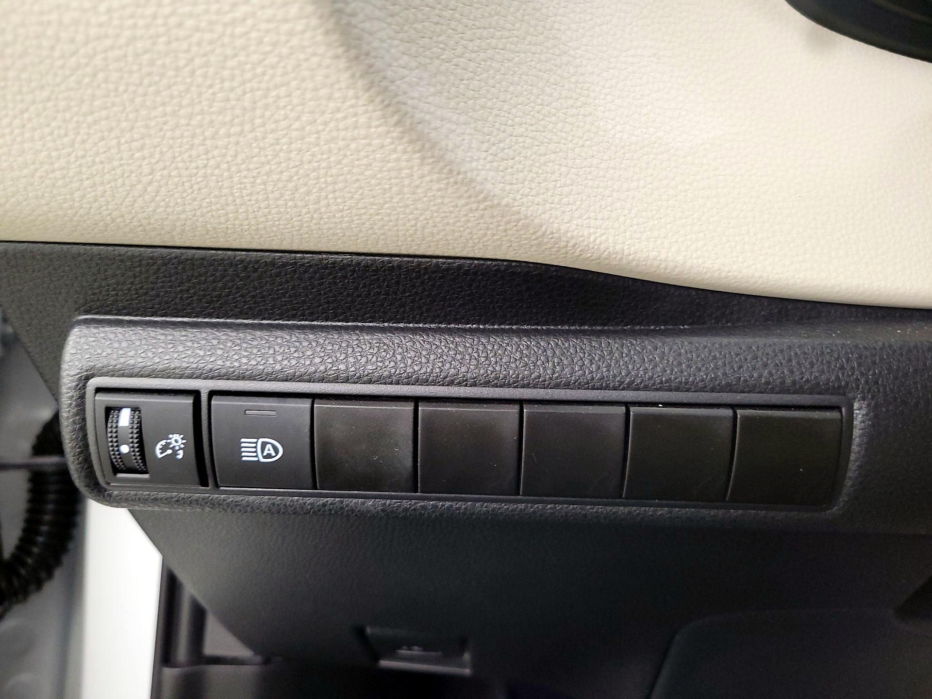 Thumbnail: 2024 Toyota Corolla - 13