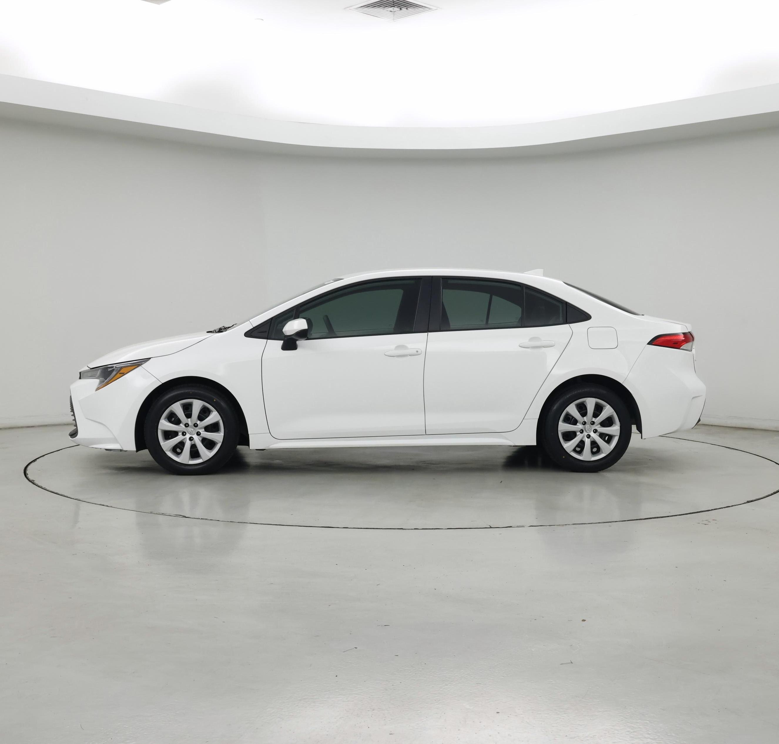 Thumbnail: 2024 Toyota Corolla - 3