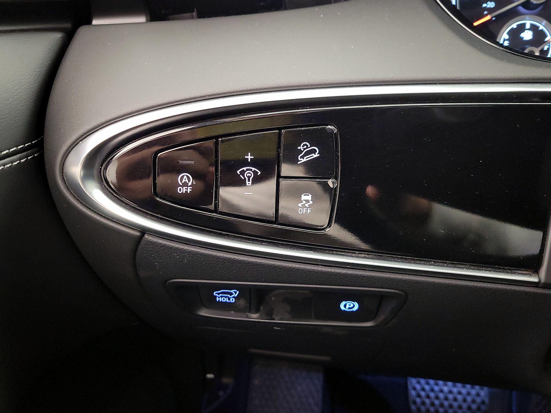 Thumbnail: 2025 Genesis GV70 - 13