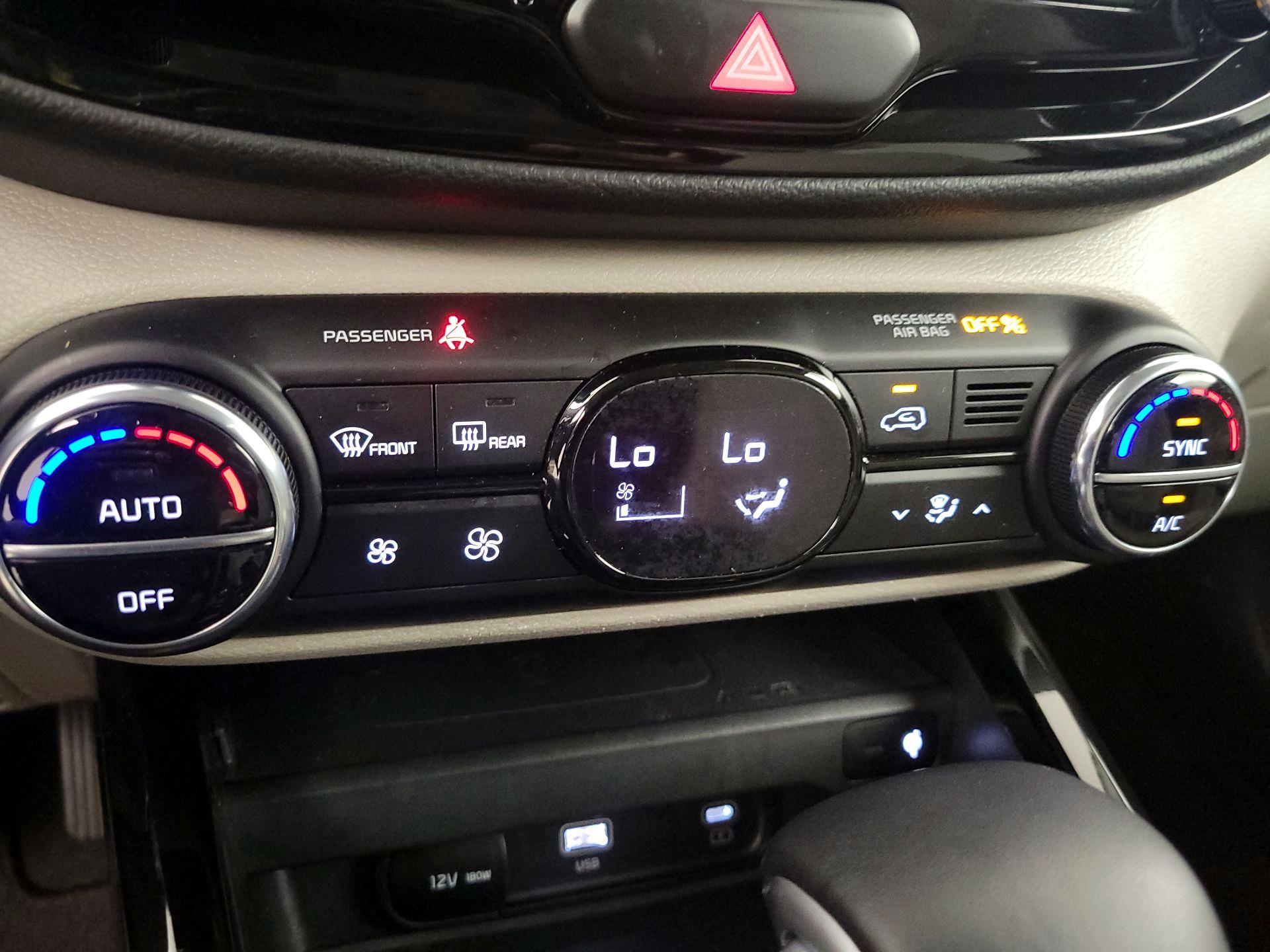 Thumbnail: 2023 Kia Soul - 17