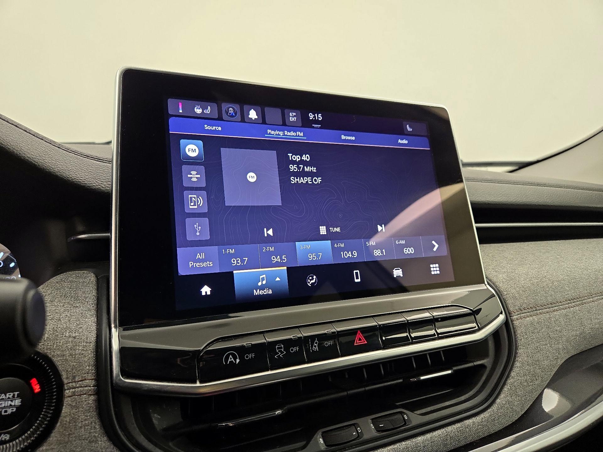 Thumbnail: 2022 Jeep Compass - 15