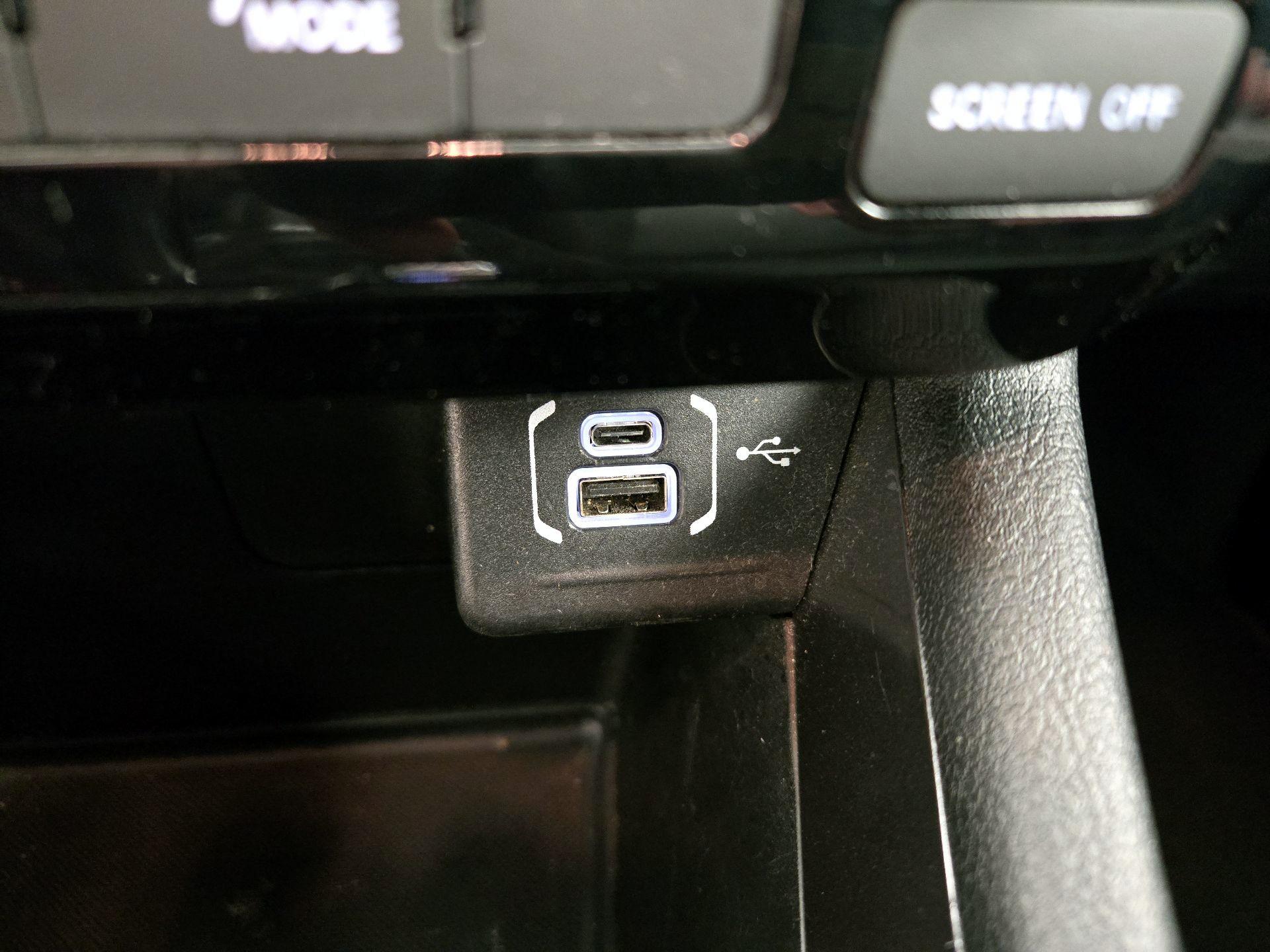 Thumbnail: 2022 Jeep Compass - 18