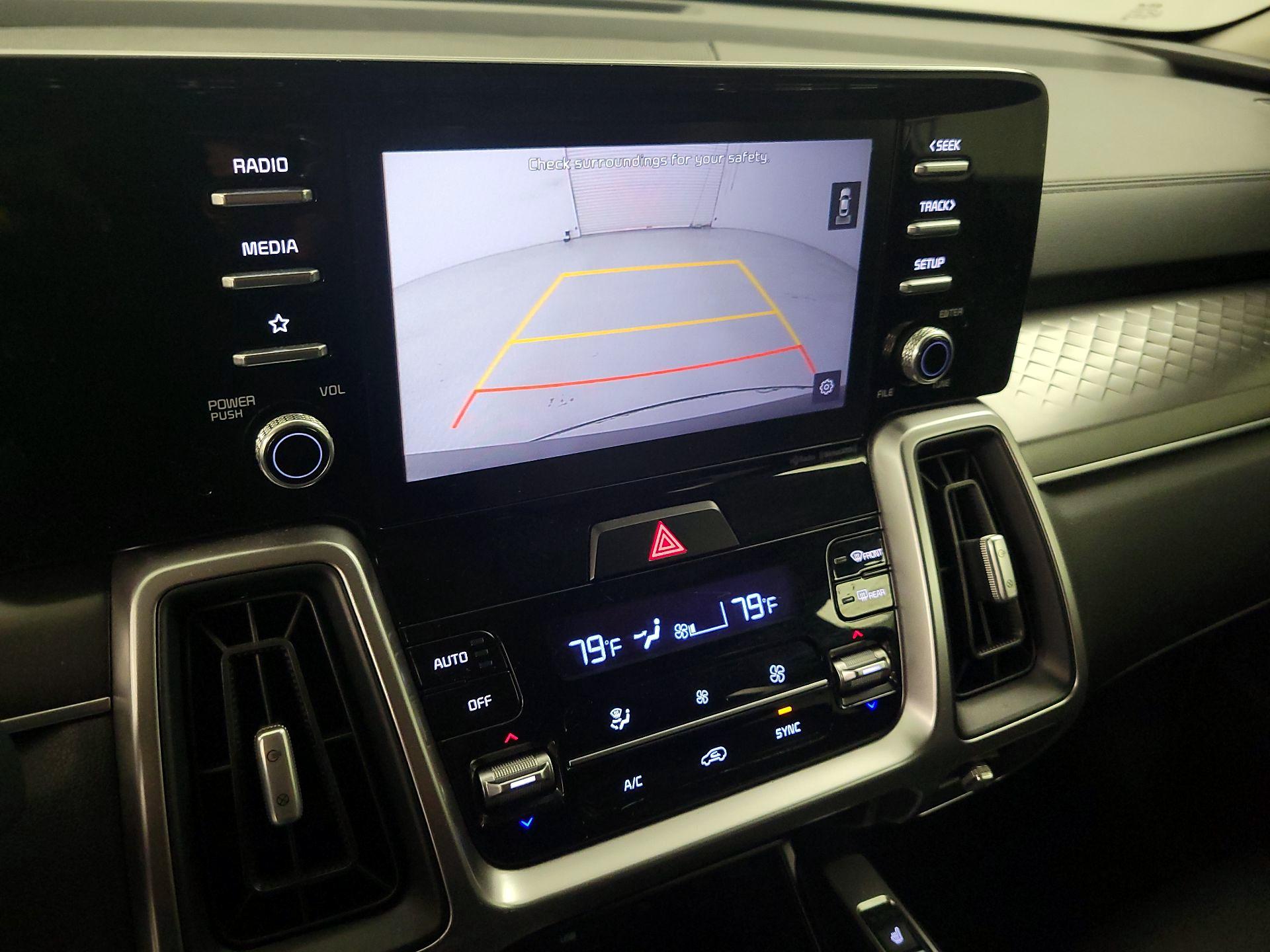 Thumbnail: 2021 Kia Sorento - 14