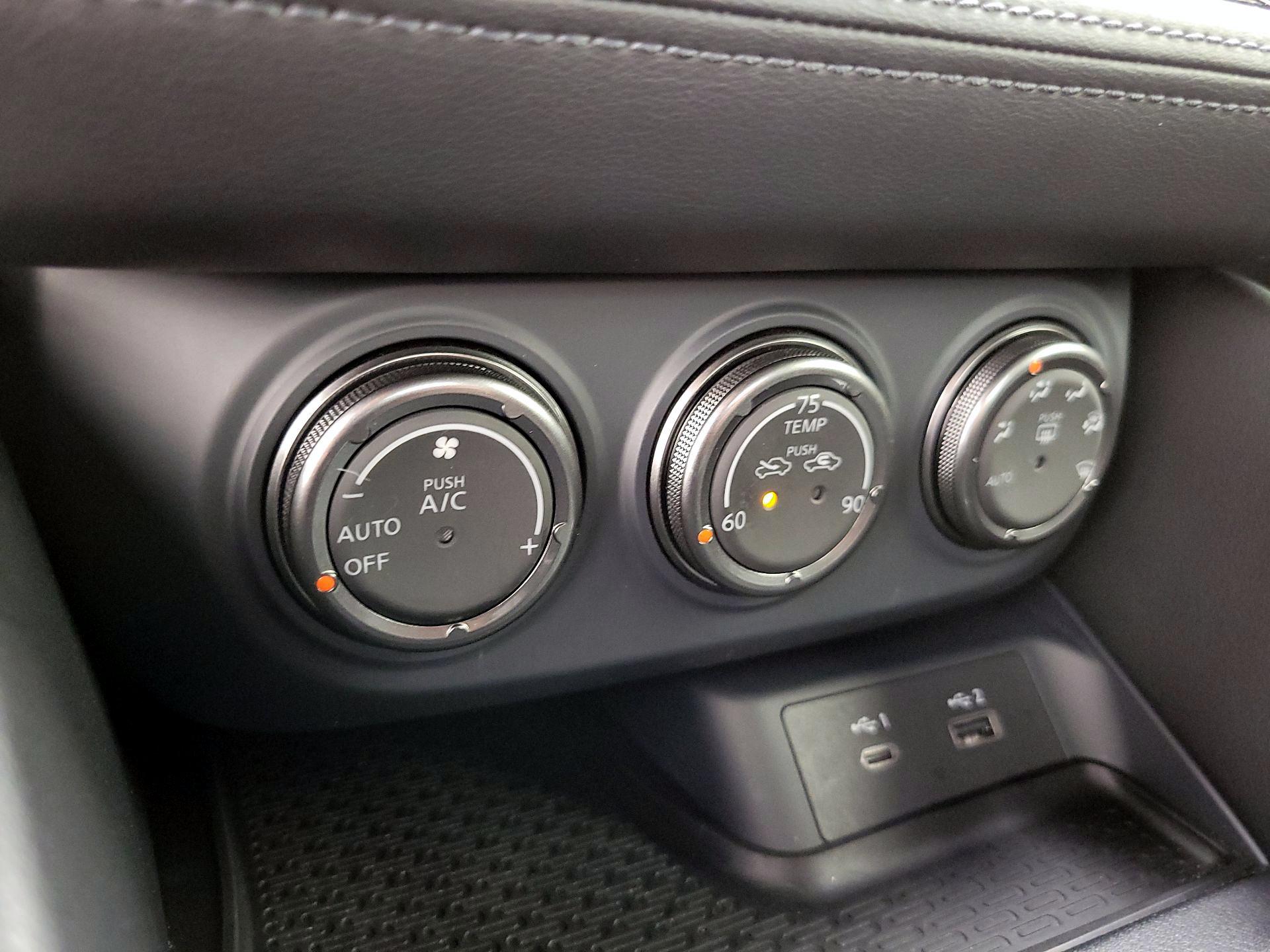 Thumbnail: 2024 Nissan Z - 17