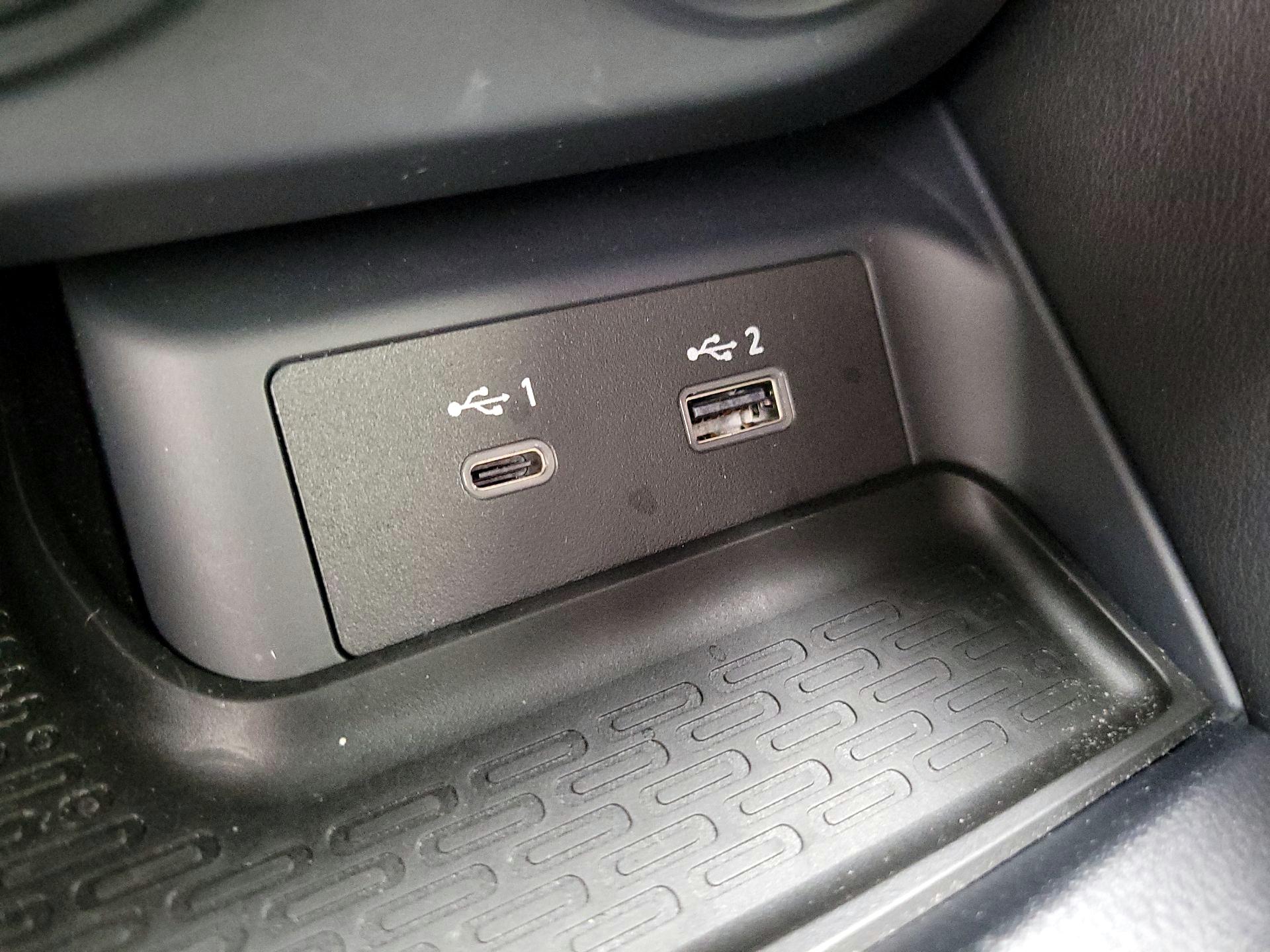 Thumbnail: 2024 Nissan Z - 19