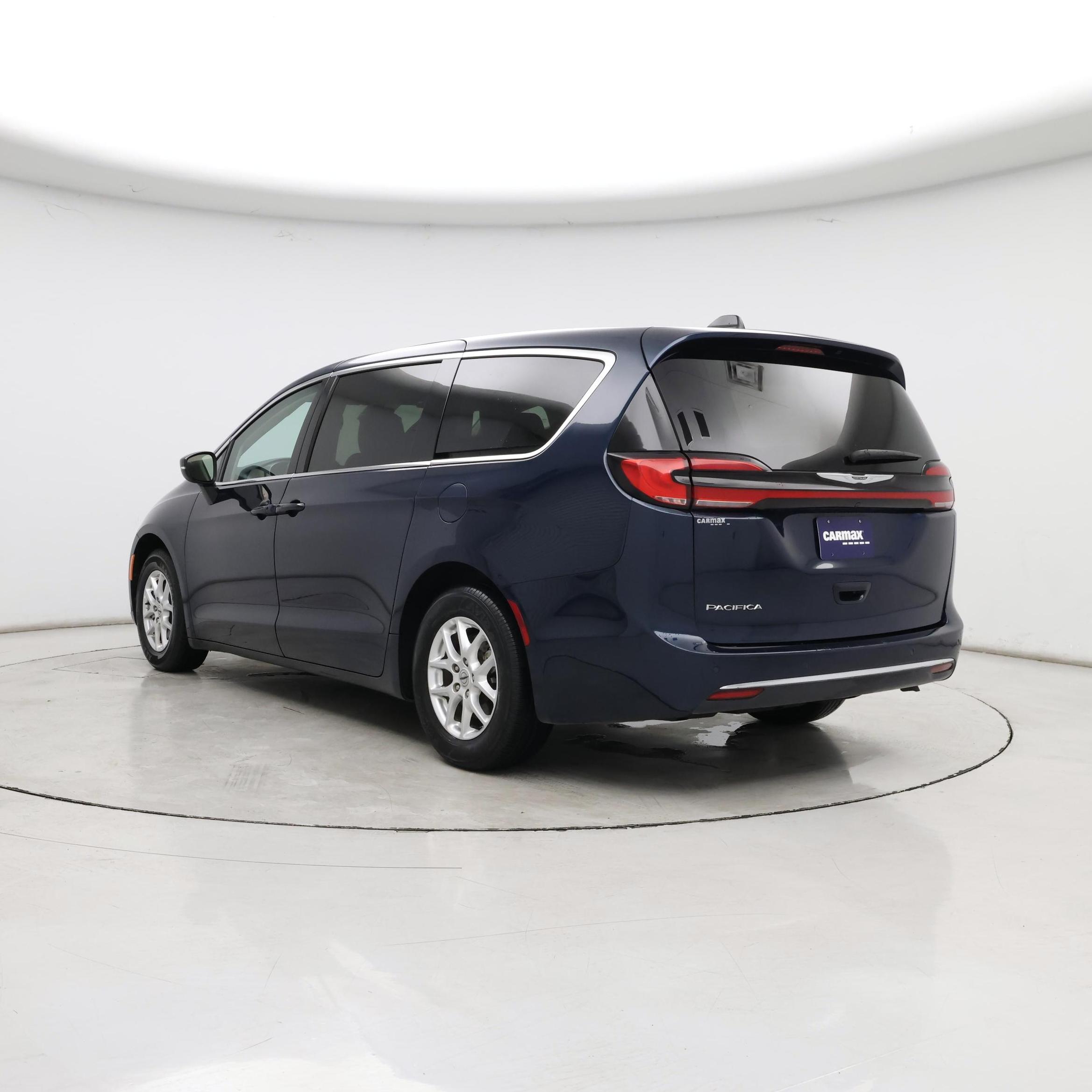 Thumbnail: 2023 Chrysler Pacifica - 2