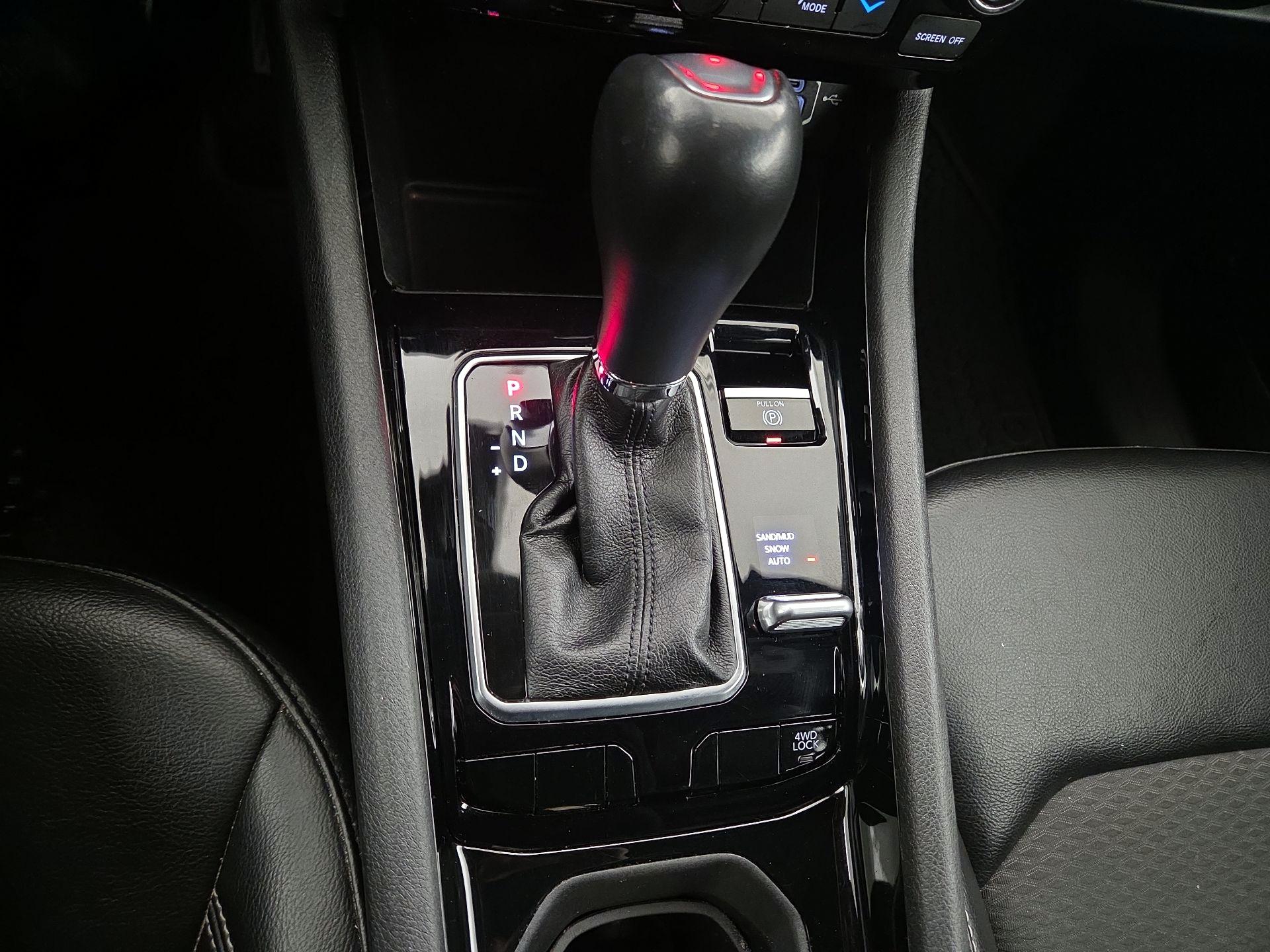 Thumbnail: 2023 Jeep Compass - 17