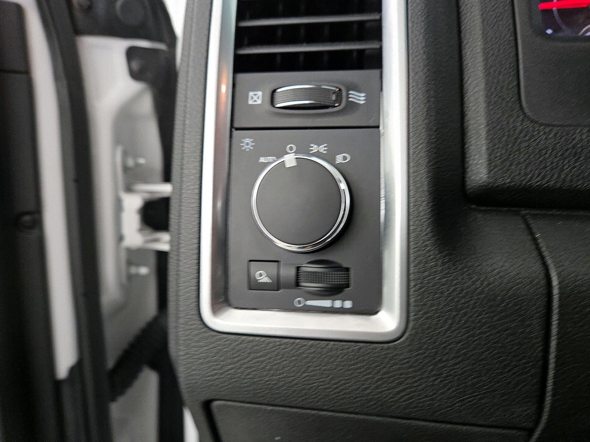 Thumbnail: 2024 RAM 1500 Classic - 13