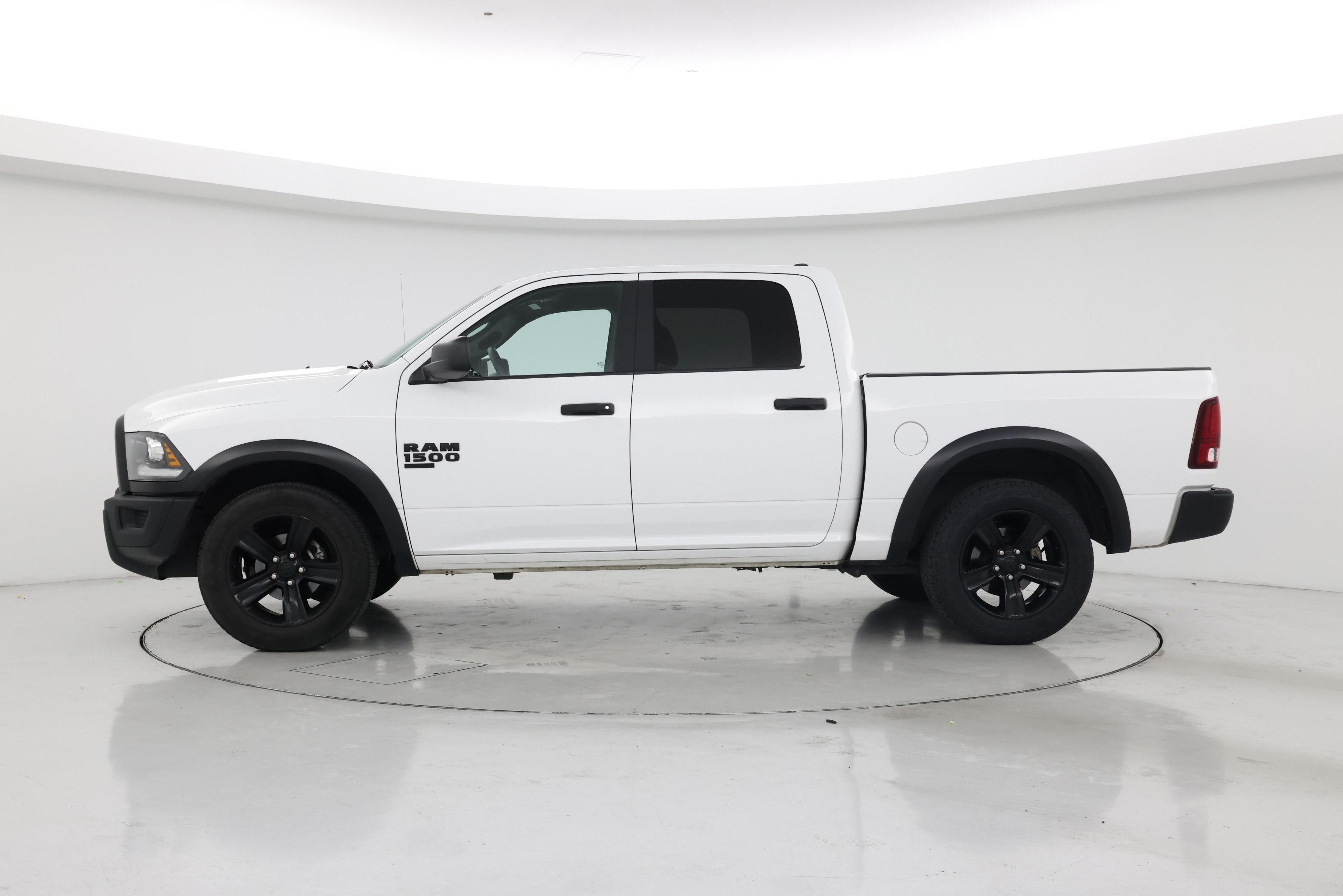 Thumbnail: 2024 RAM 1500 Classic - 3