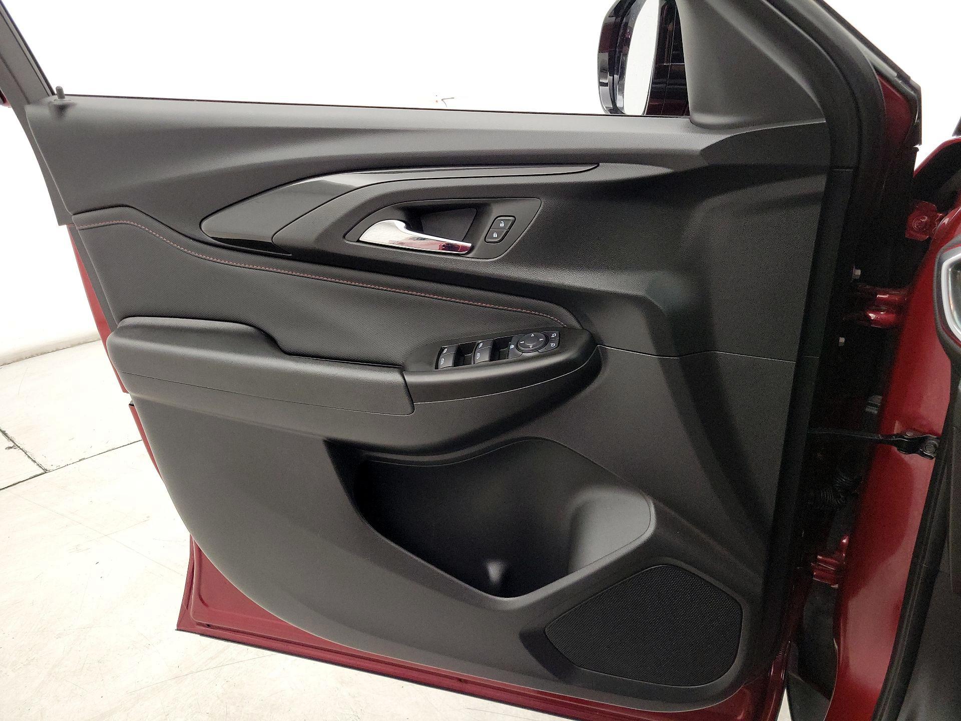 Thumbnail: 2022 Chevrolet TrailBlazer - 12