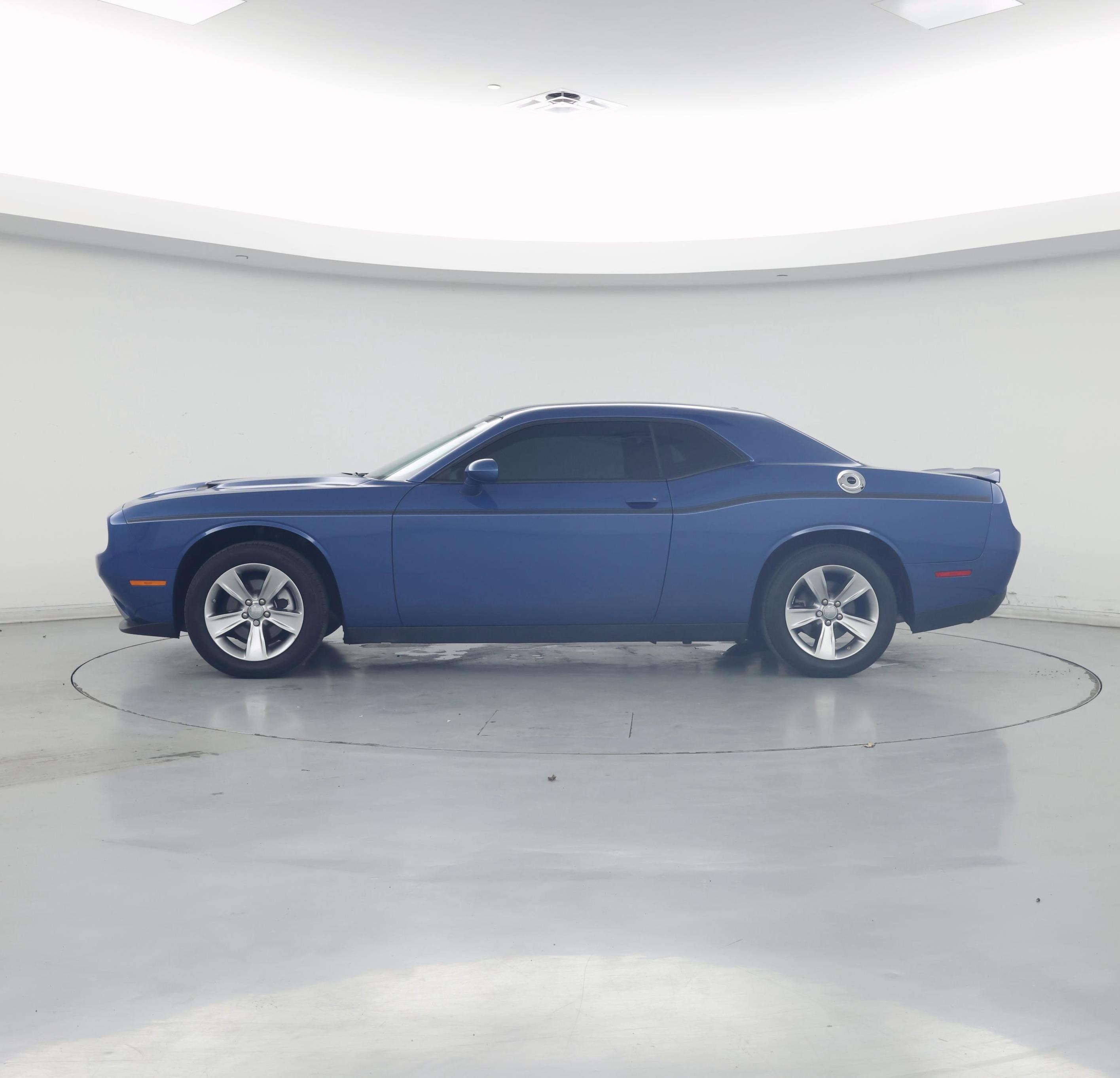 Thumbnail: 2022 Dodge Challenger - 3