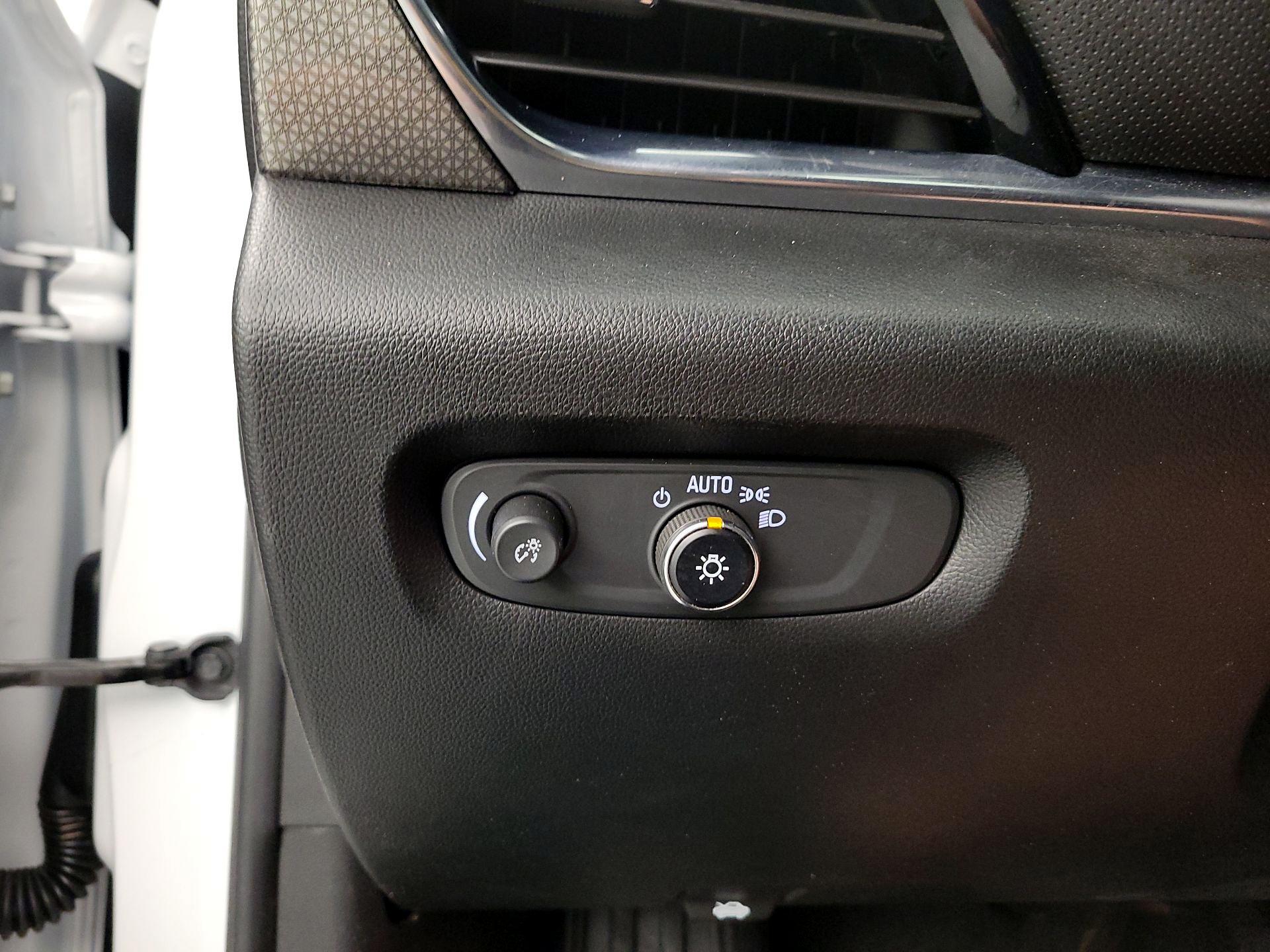 Thumbnail: 2023 Chevrolet Traverse - 13