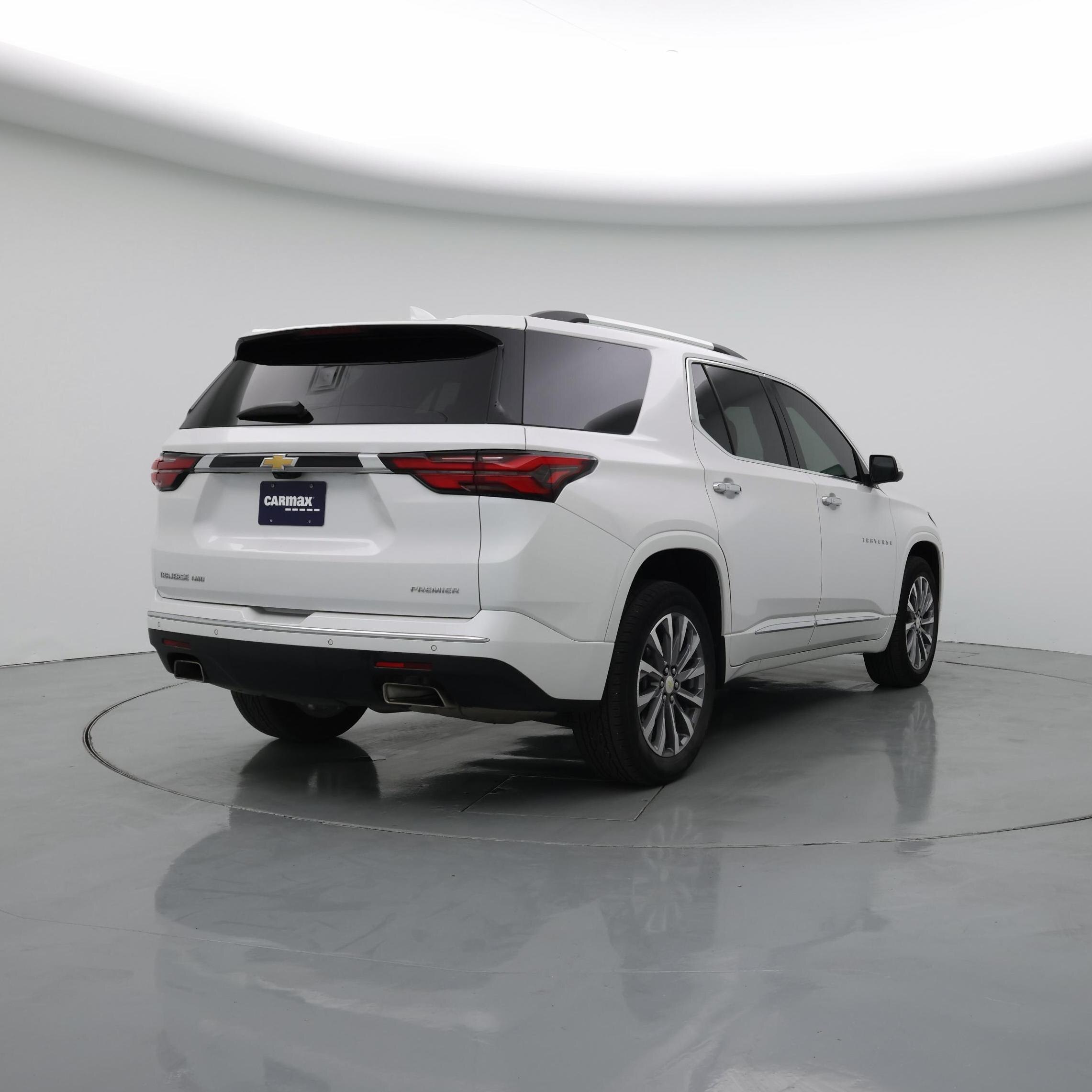 Thumbnail: 2023 Chevrolet Traverse - 8