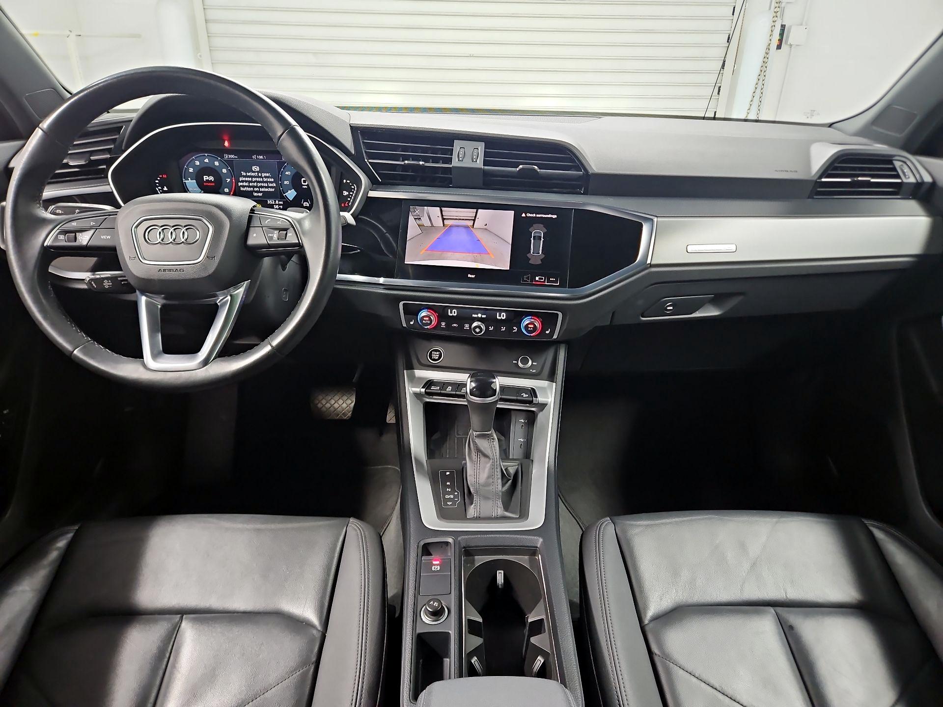 Thumbnail: 2024 Audi Q3 - 9