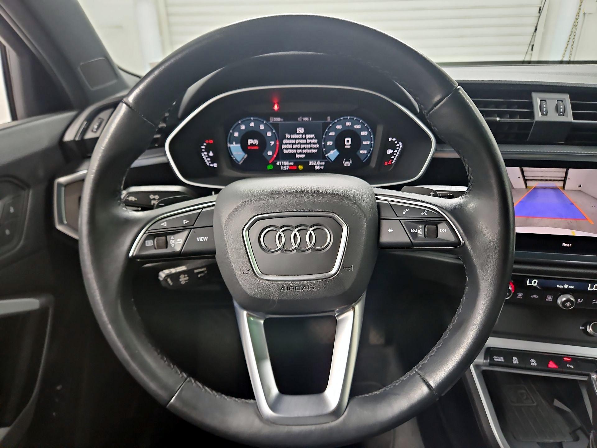 Thumbnail: 2024 Audi Q3 - 10