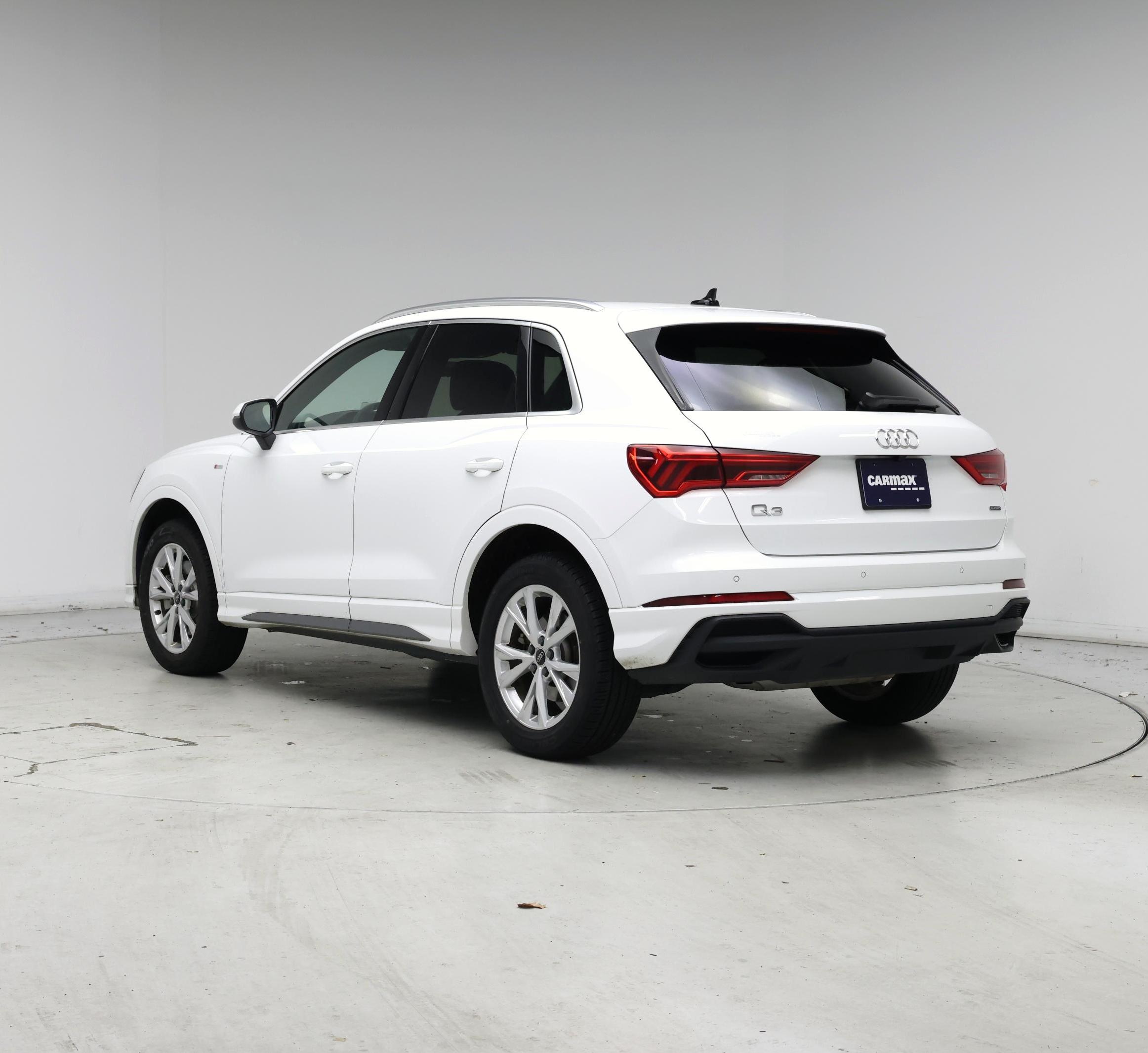 Thumbnail: 2024 Audi Q3 - 2