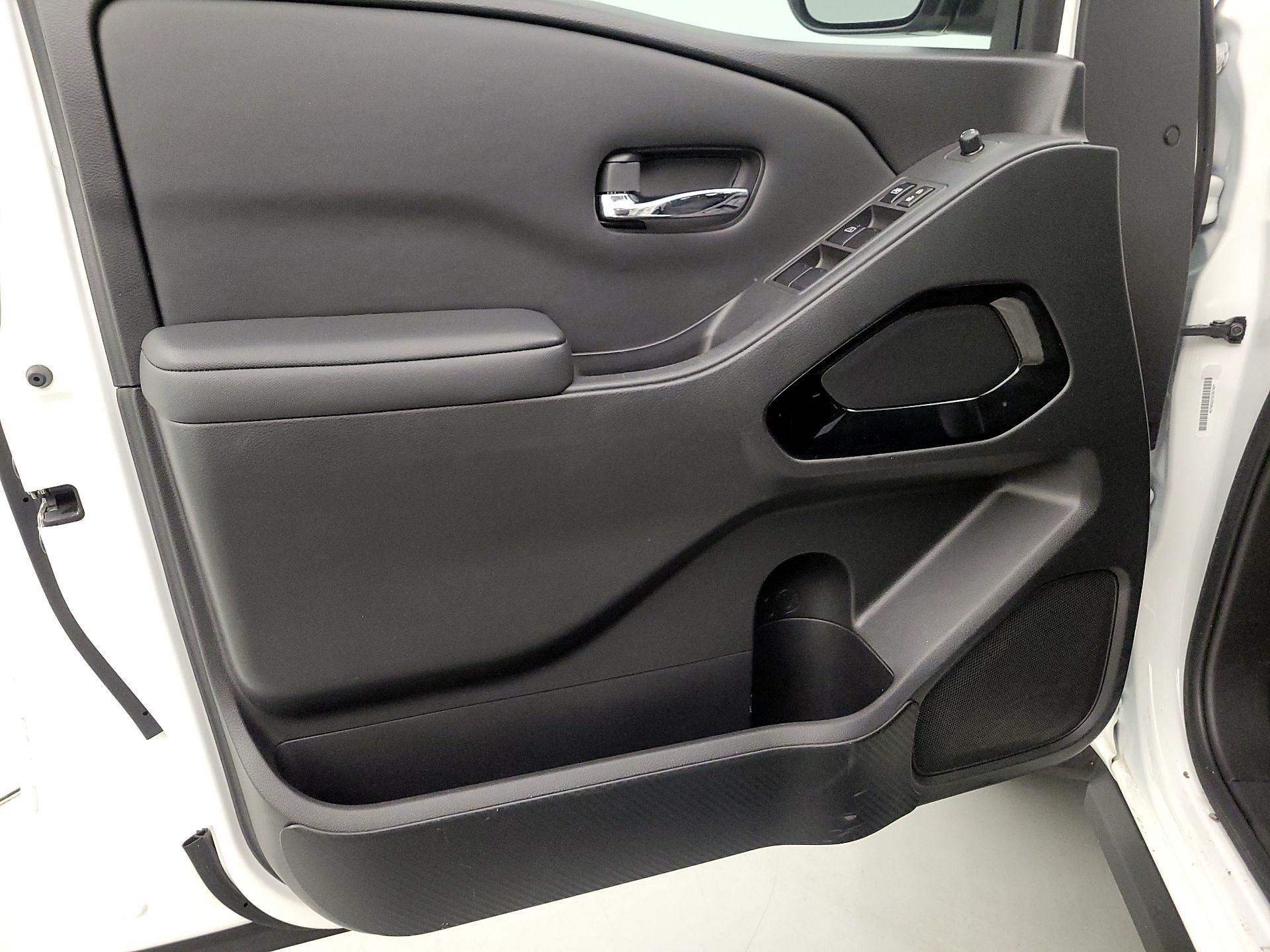 Thumbnail: 2023 Nissan Frontier - 12