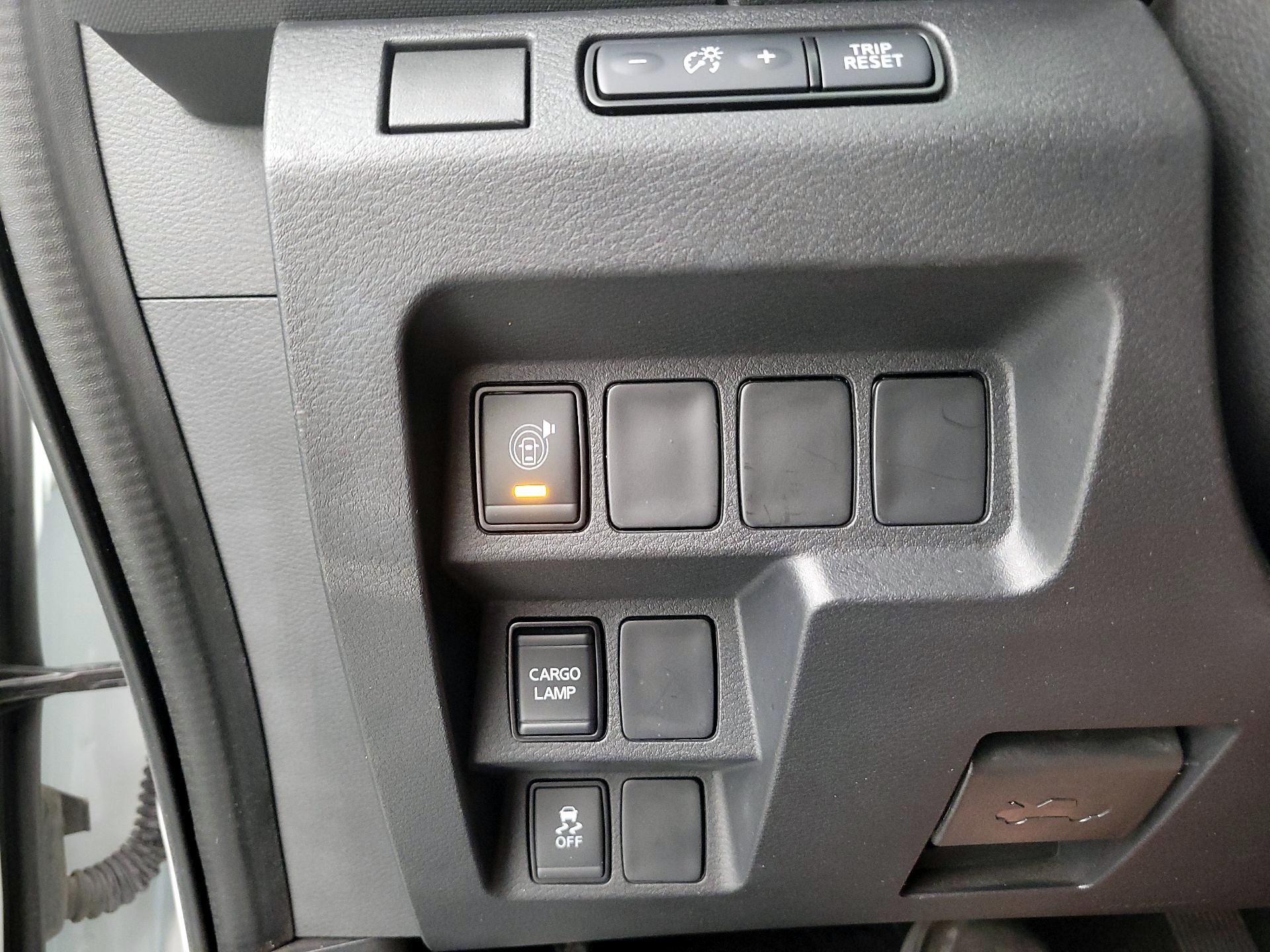 Thumbnail: 2023 Nissan Frontier - 13