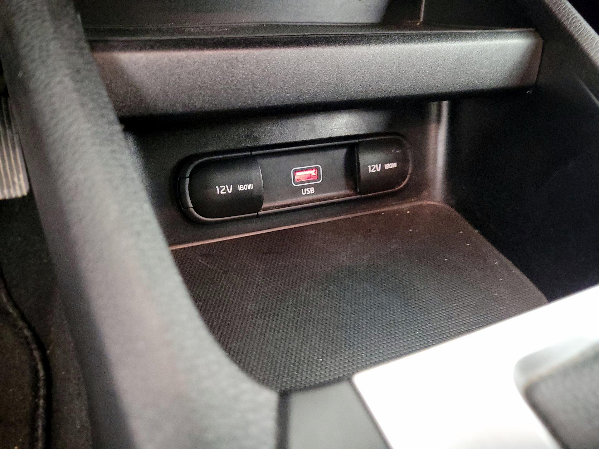 Thumbnail: 2023 Kia Forte - 18