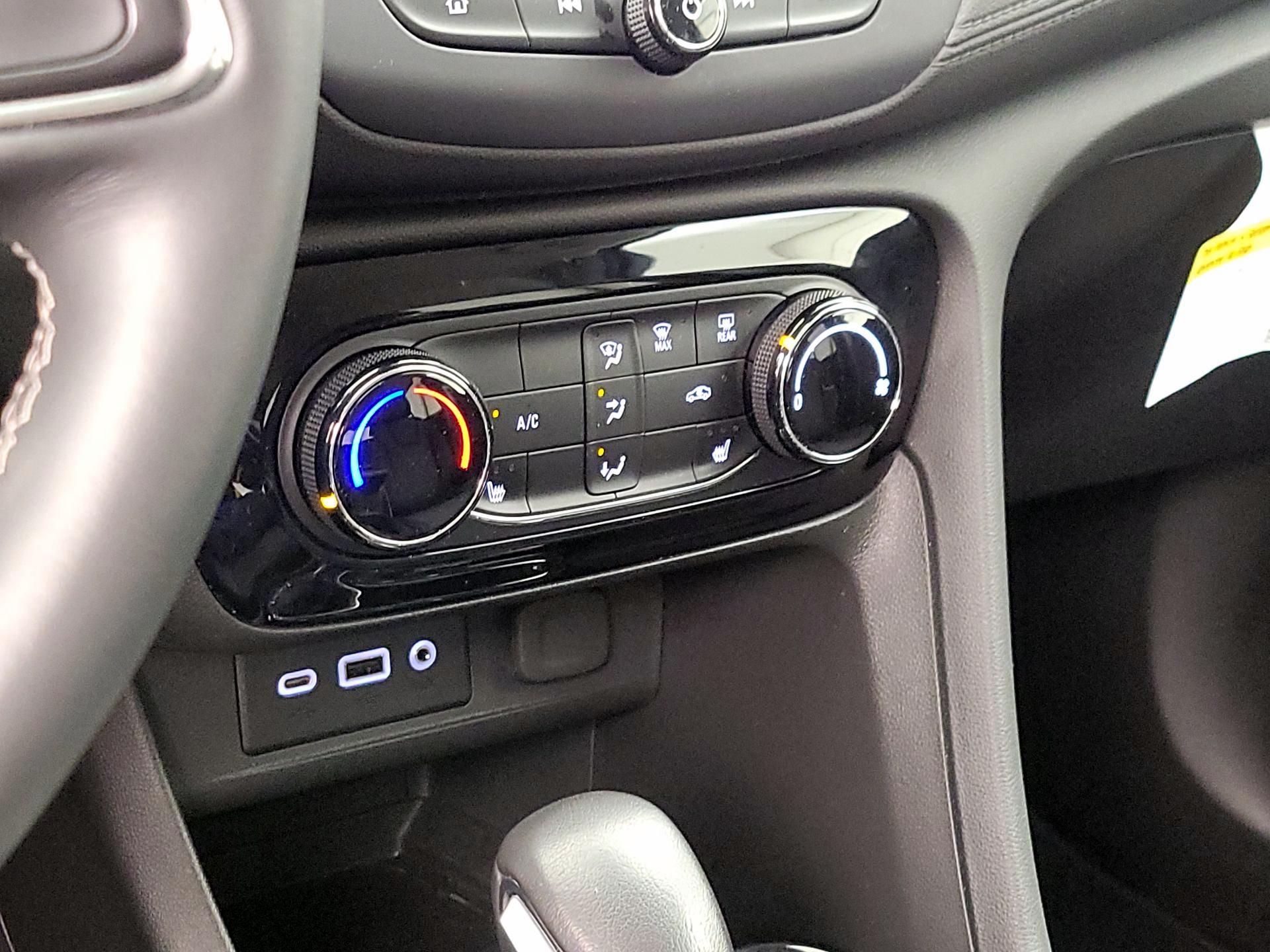 Thumbnail: 2023 Buick Encore GX - 16