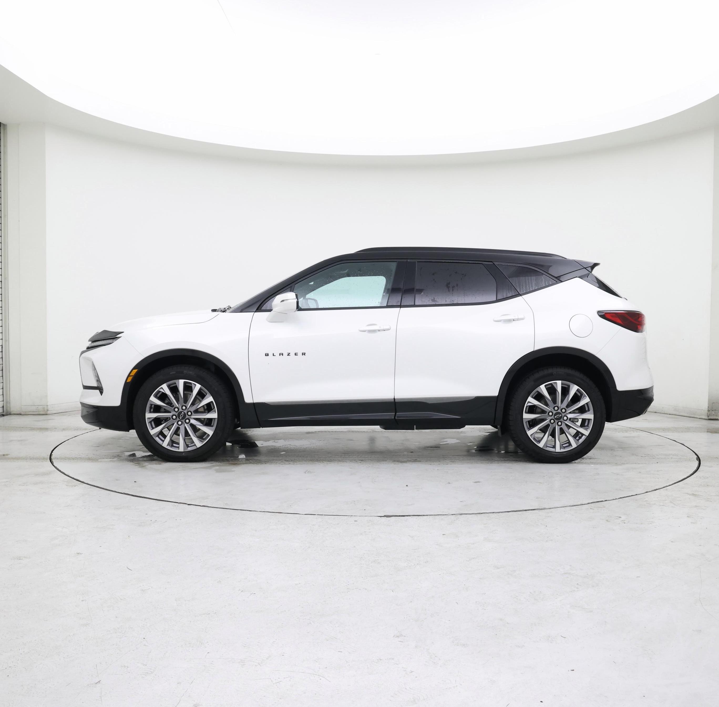 Thumbnail: 2024 Chevrolet Blazer - 3