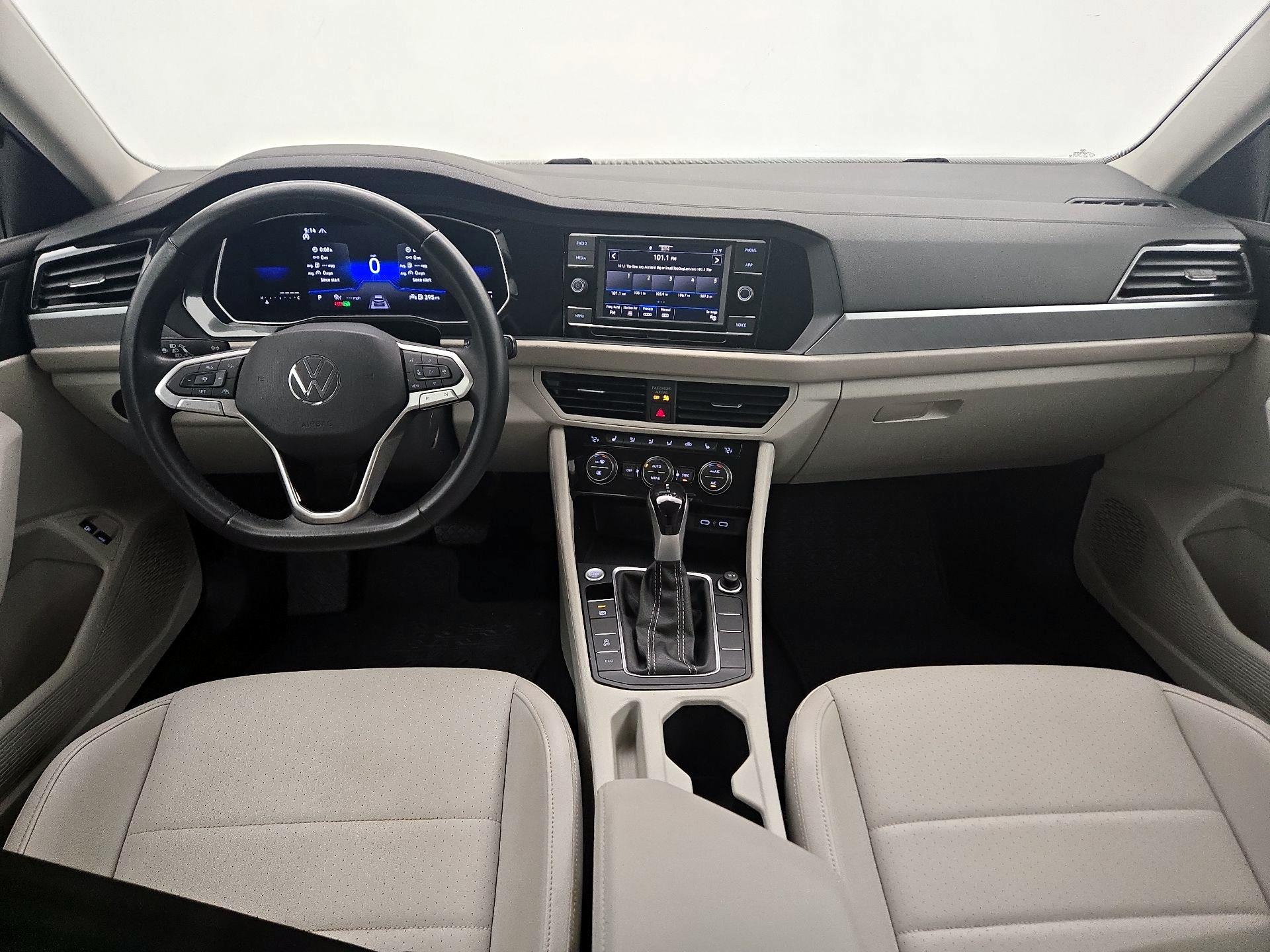 Thumbnail: 2022 Volkswagen Jetta - 9