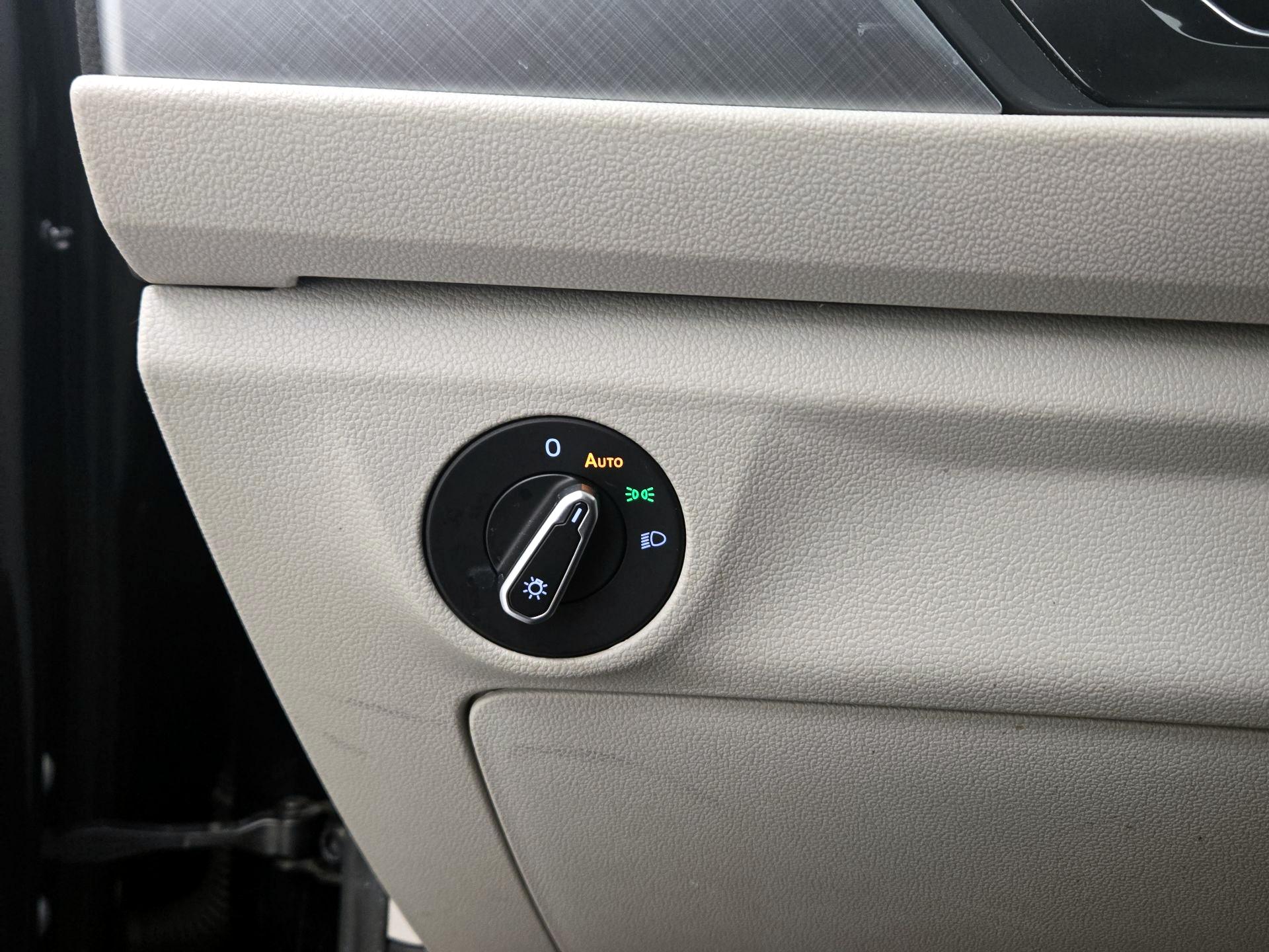 Thumbnail: 2022 Volkswagen Jetta - 13