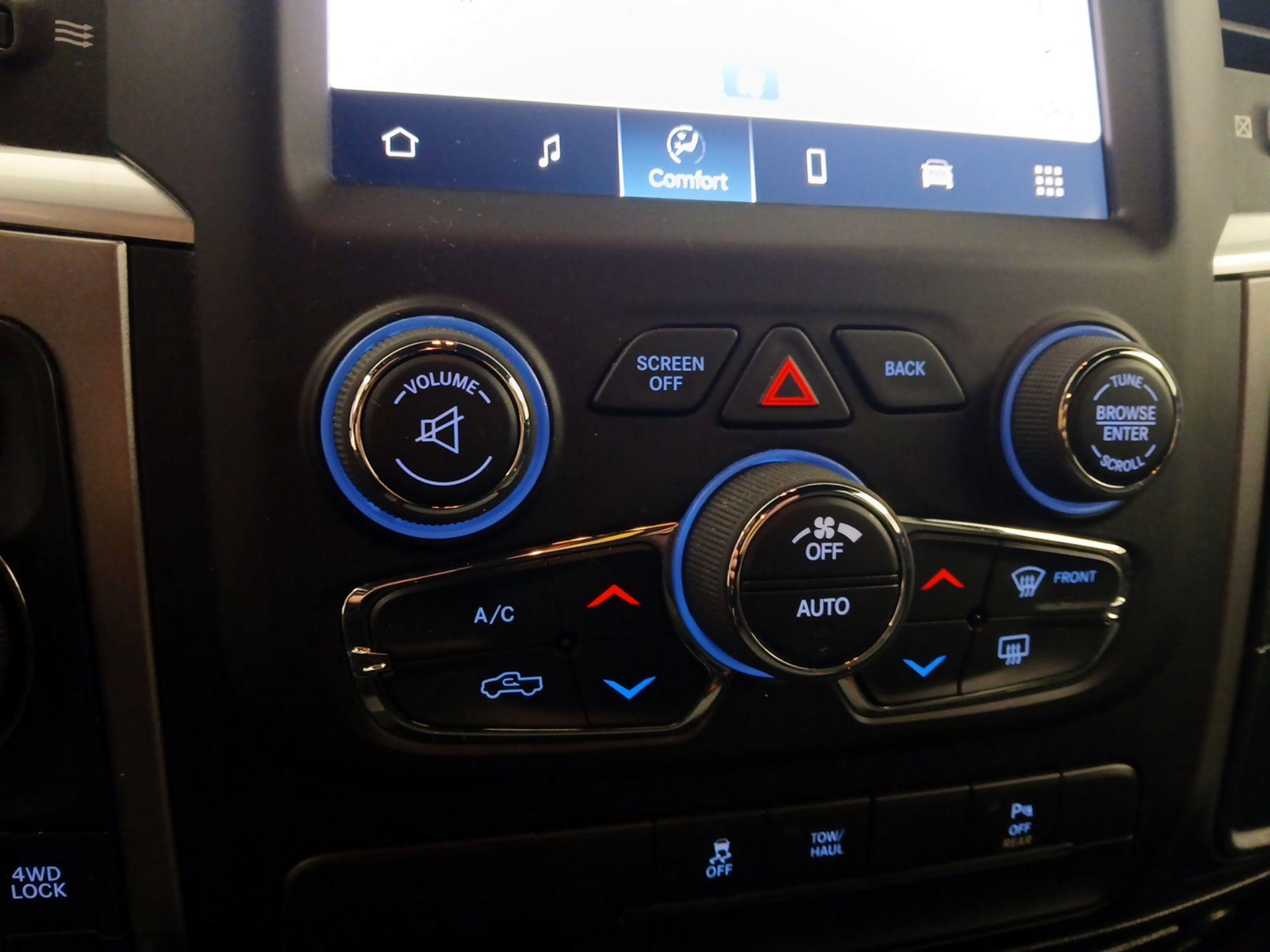 Thumbnail: 2022 RAM 1500 Classic - 16