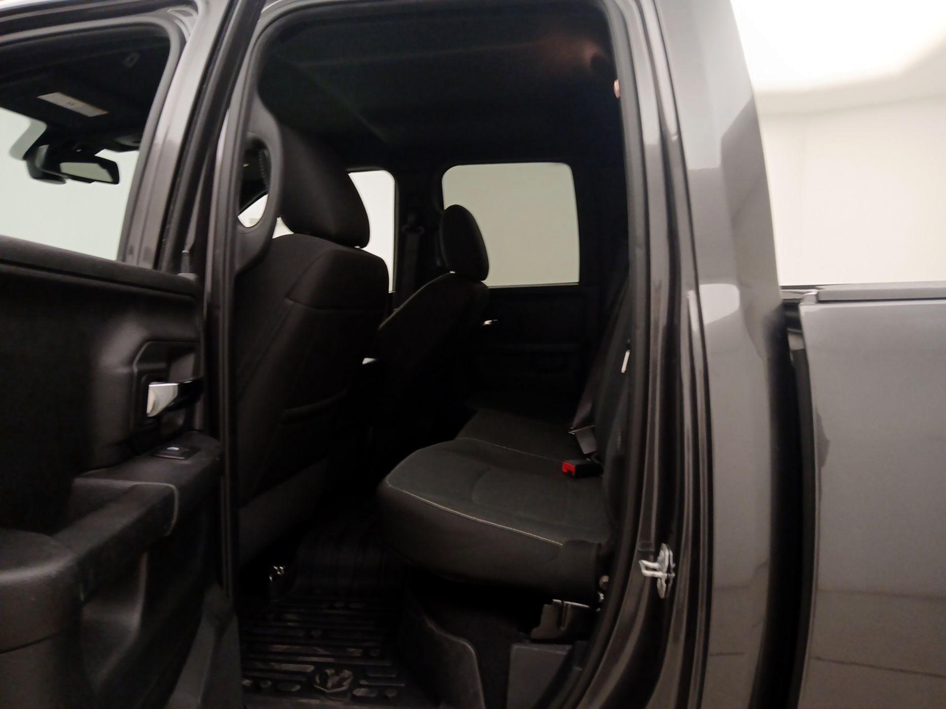 Thumbnail: 2022 RAM 1500 Classic - 19