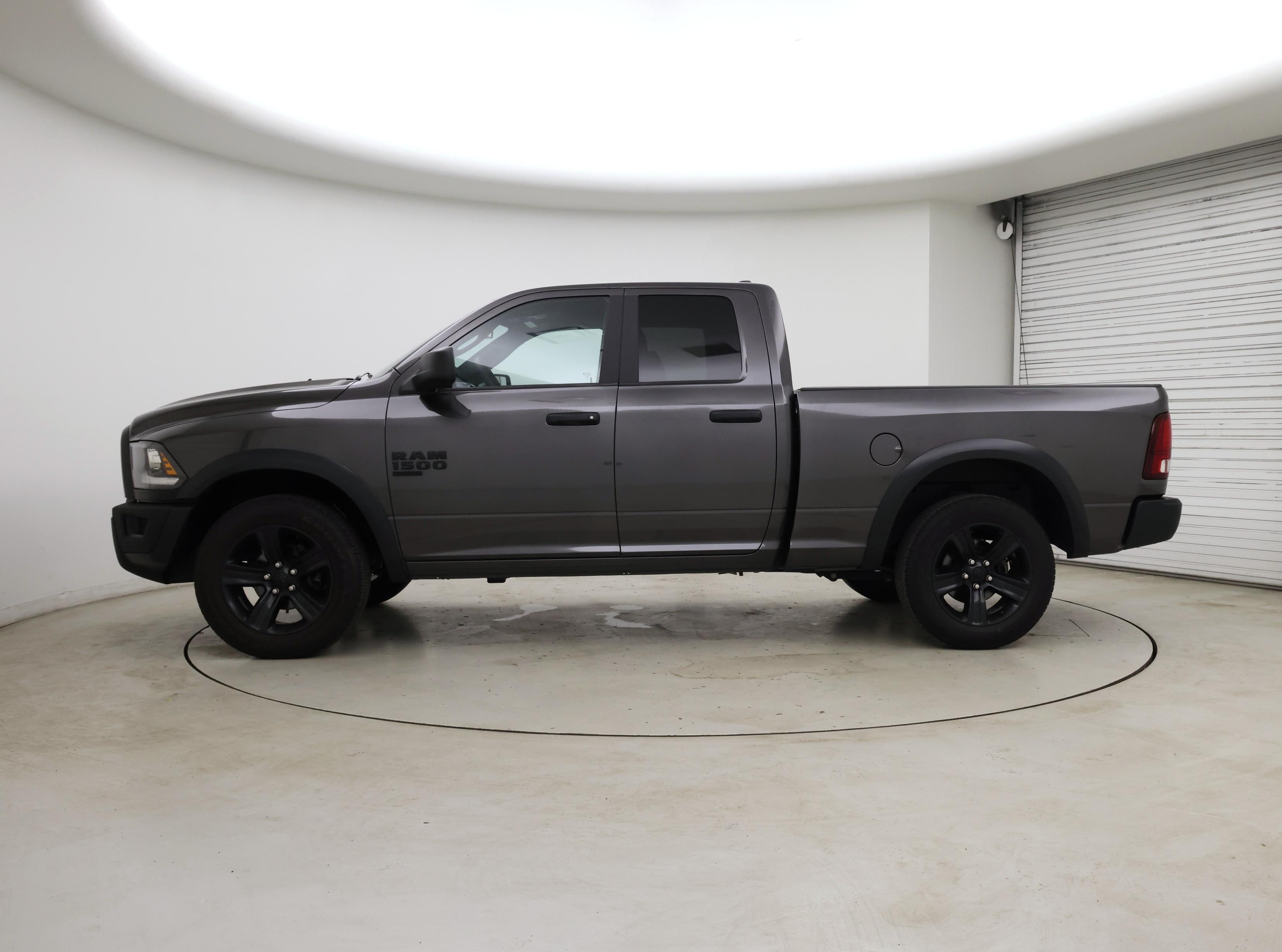 Thumbnail: 2022 RAM 1500 Classic - 3