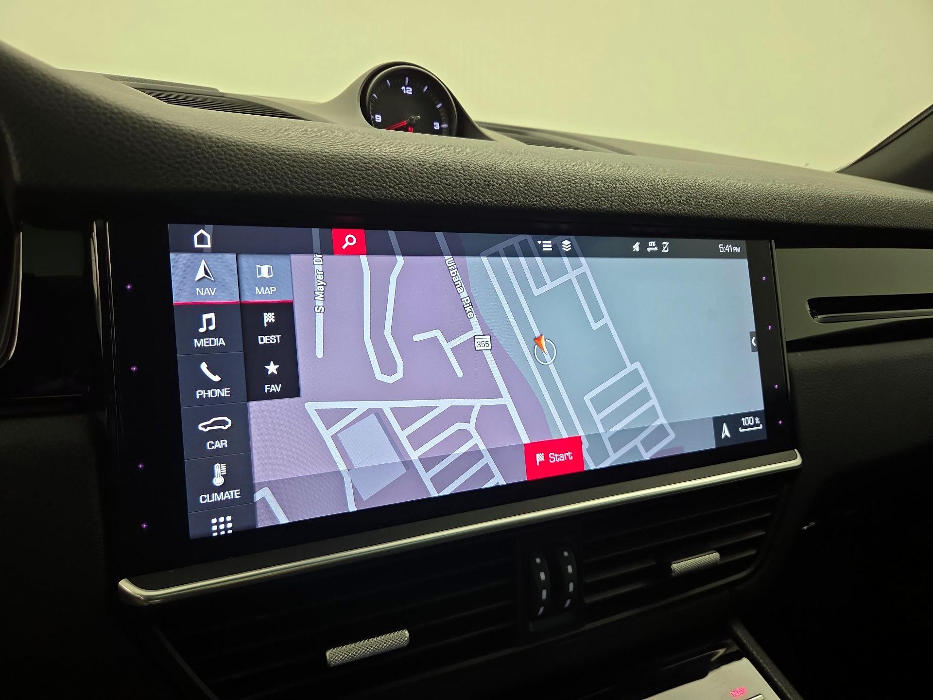 Thumbnail: 2019 Porsche Cayenne - 12