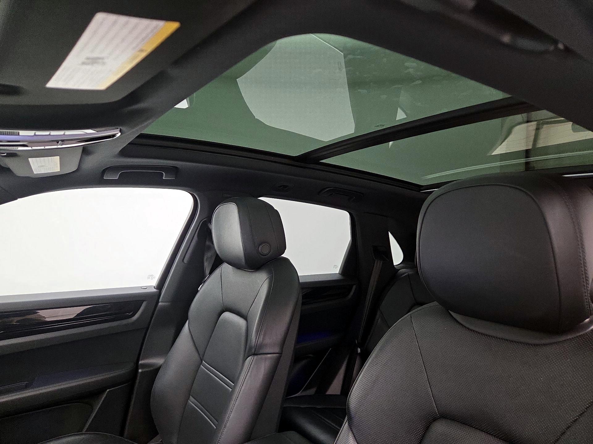 Thumbnail: 2019 Porsche Cayenne - 18