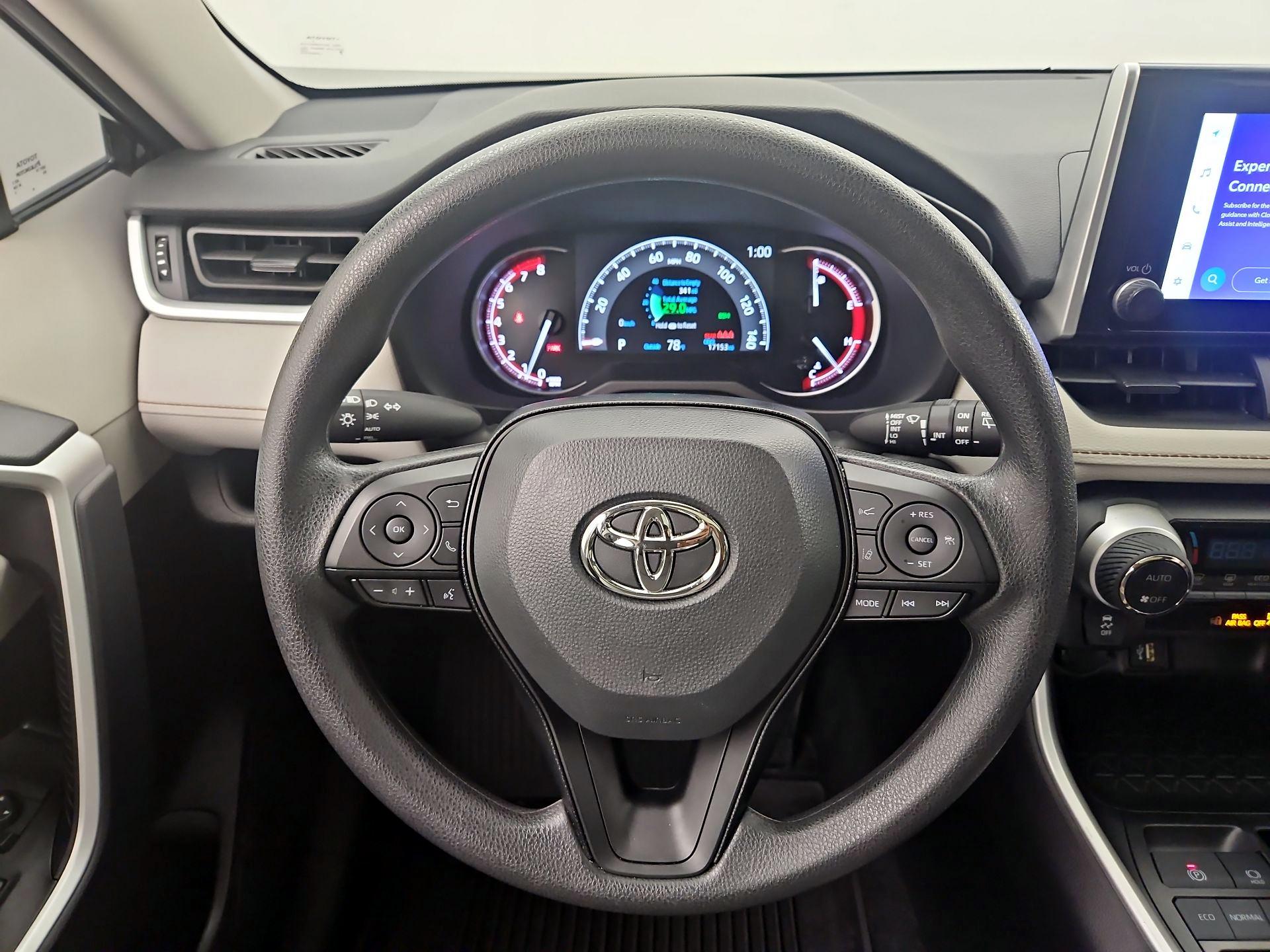 Thumbnail: 2025 Toyota RAV4 - 10