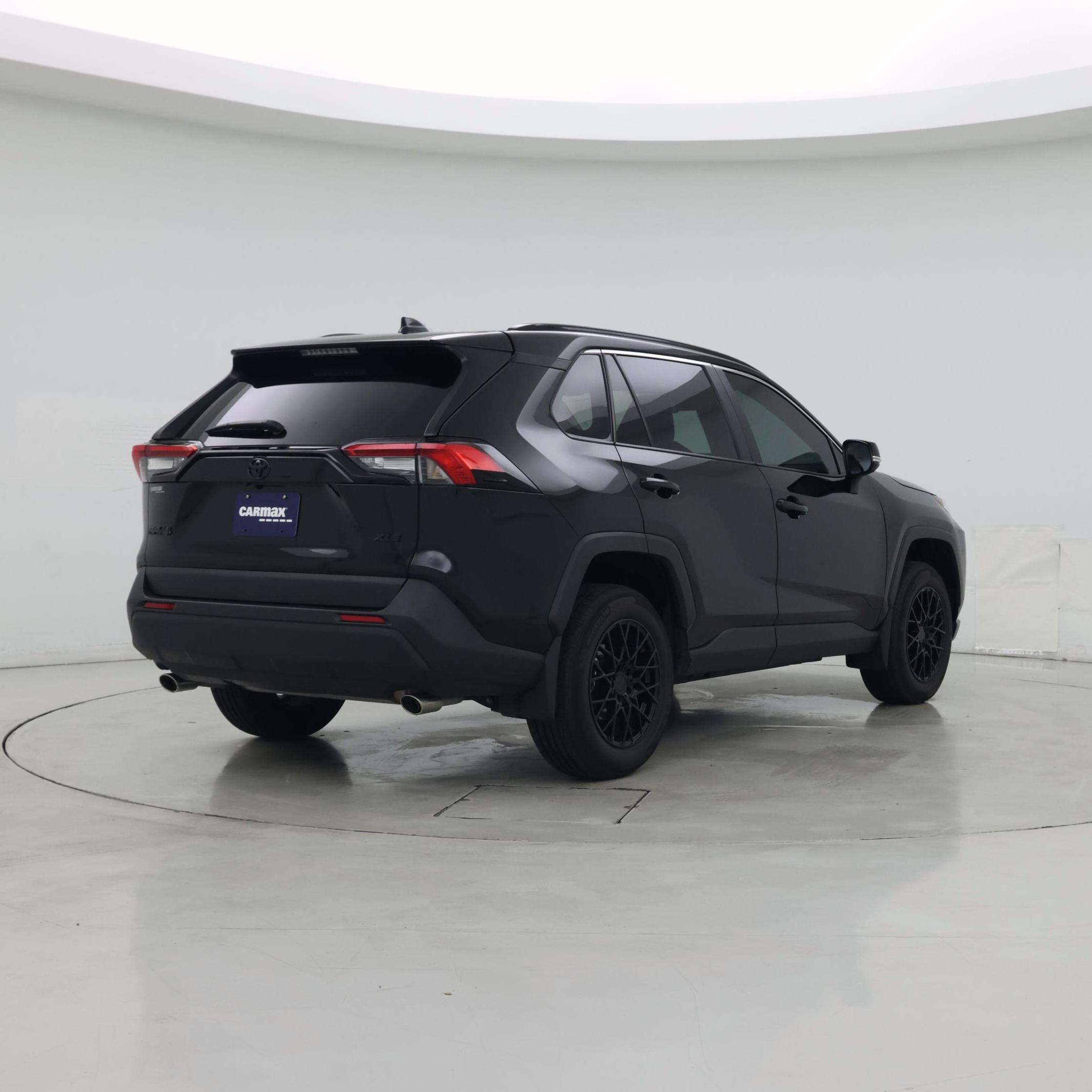 Thumbnail: 2025 Toyota RAV4 - 8