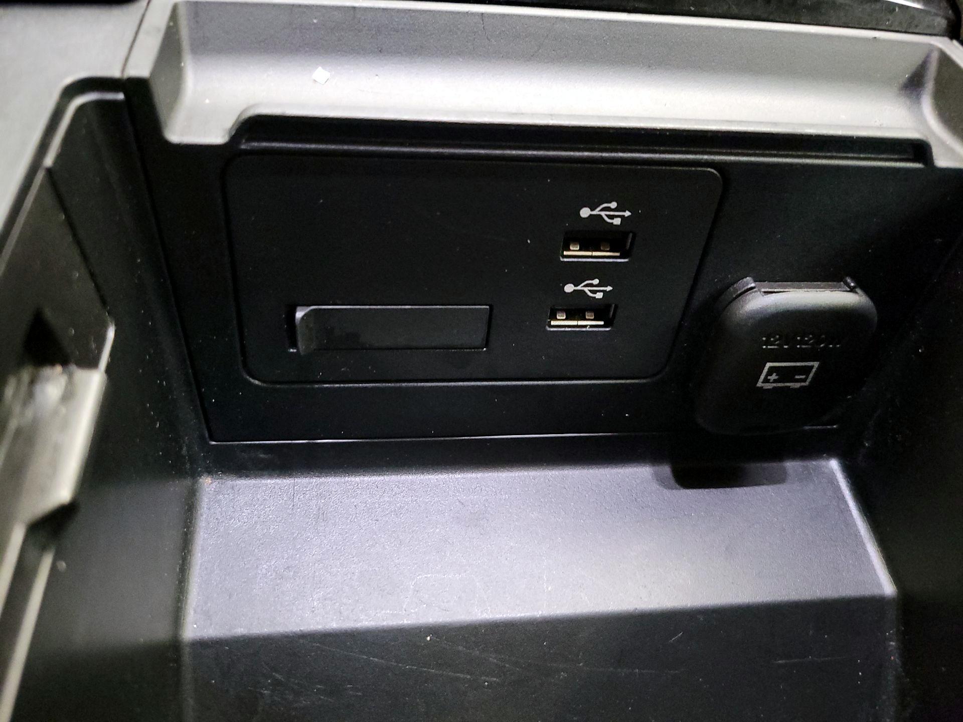 Thumbnail: 2023 Mazda Mazda3 - 19