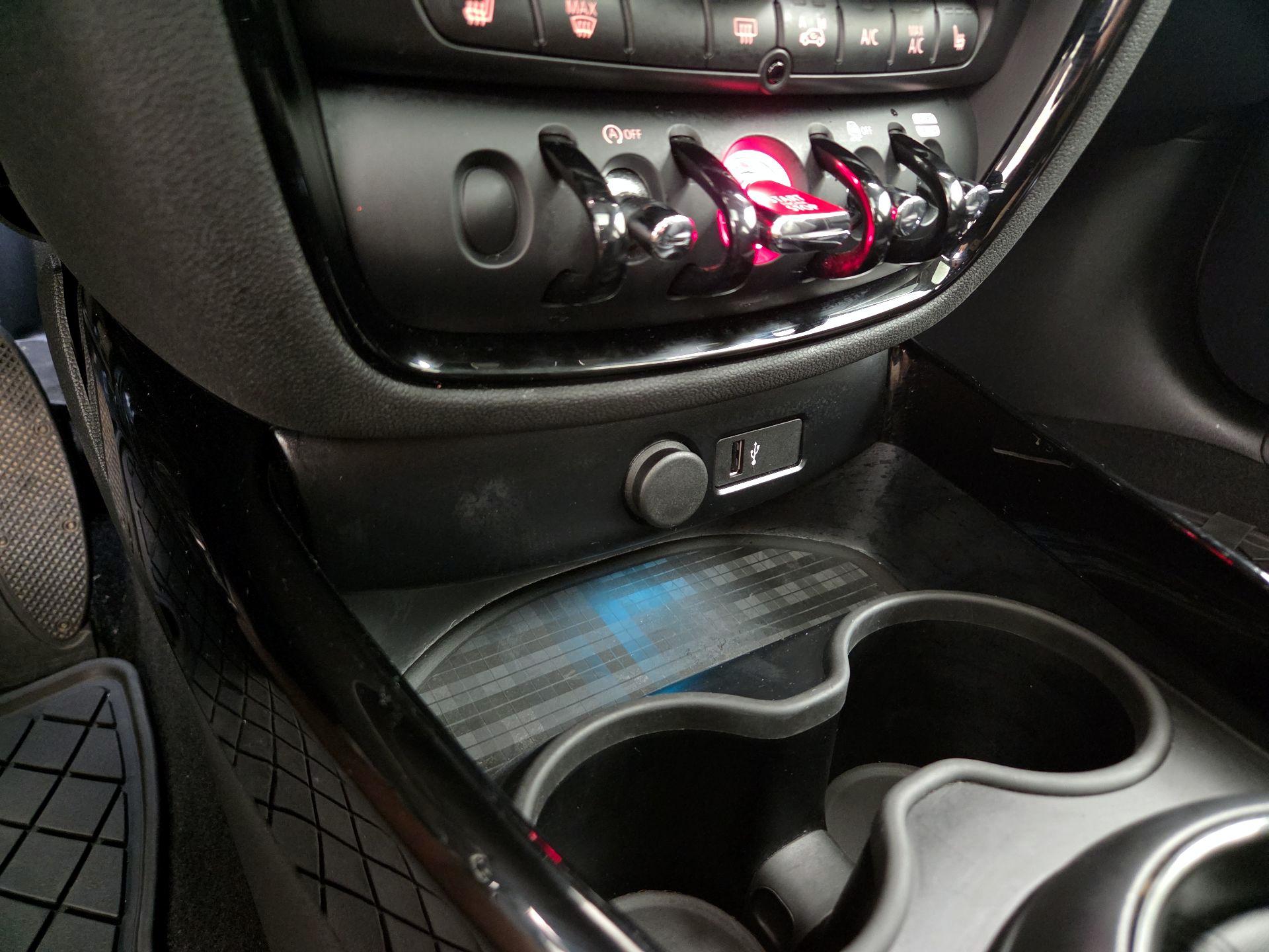 Thumbnail: 2023 MINI Cooper Clubman - 19