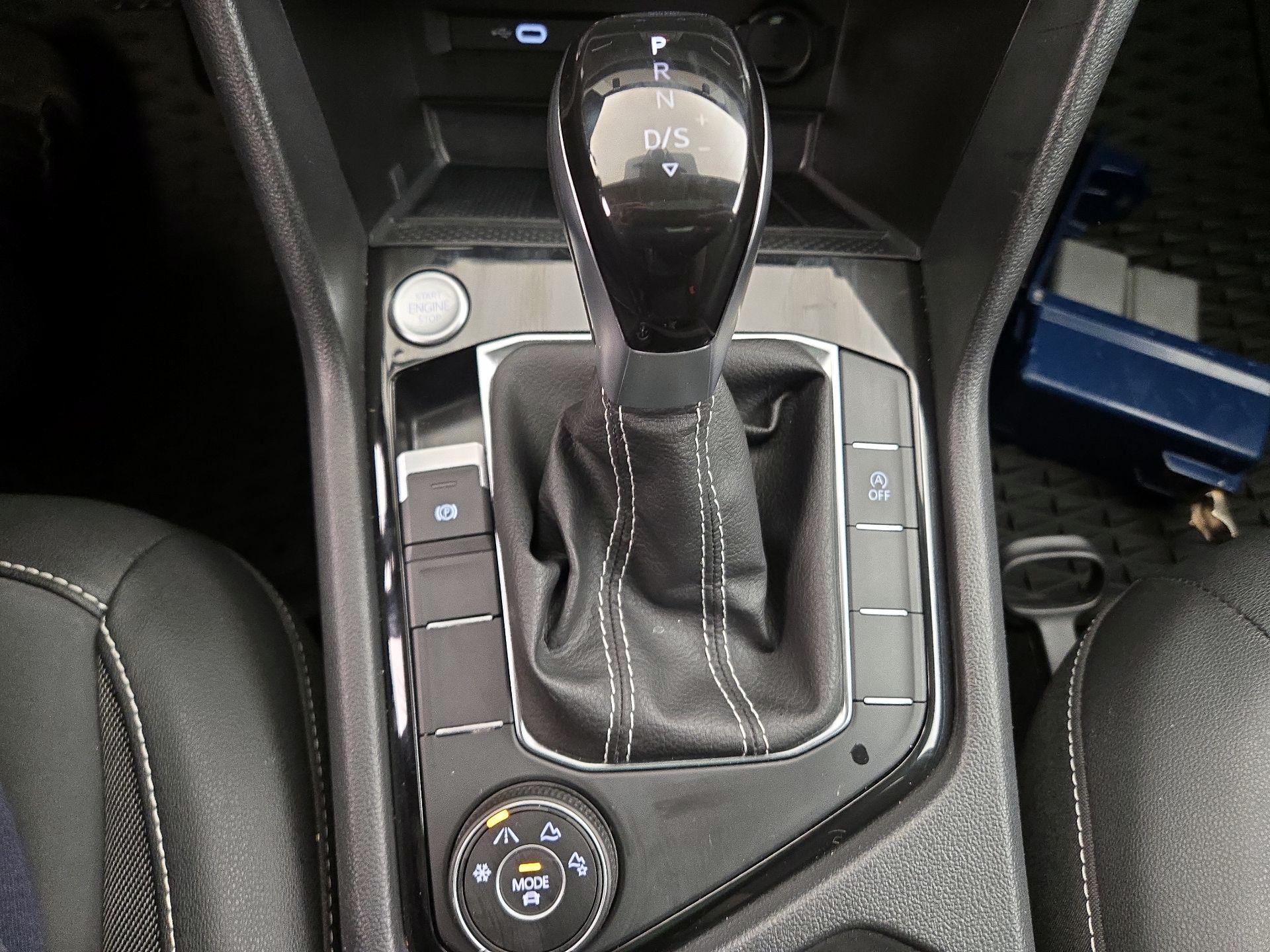 Thumbnail: 2024 Volkswagen Taos - 17