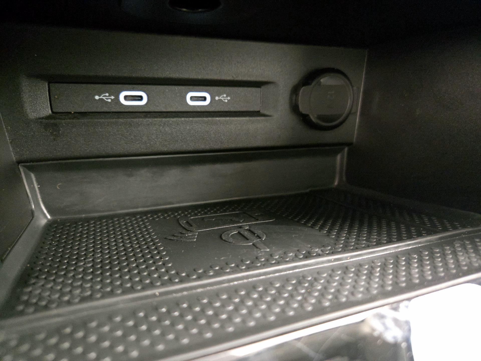 Thumbnail: 2024 Volkswagen Taos - 18