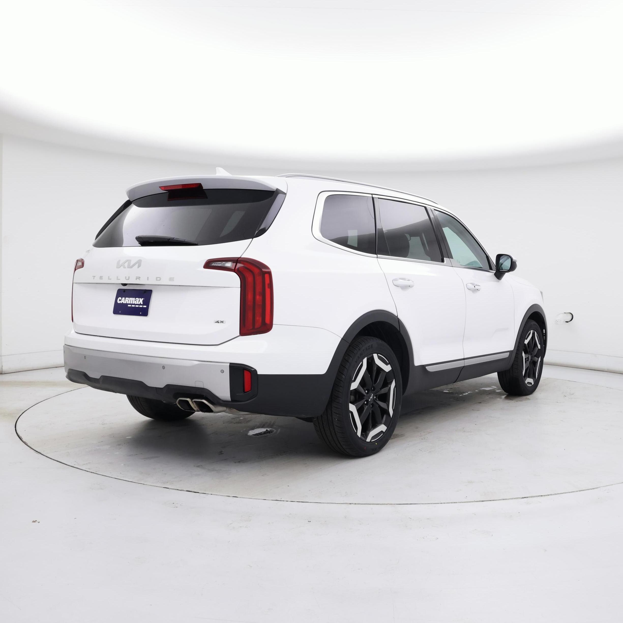 Thumbnail: 2023 Kia Telluride - 8