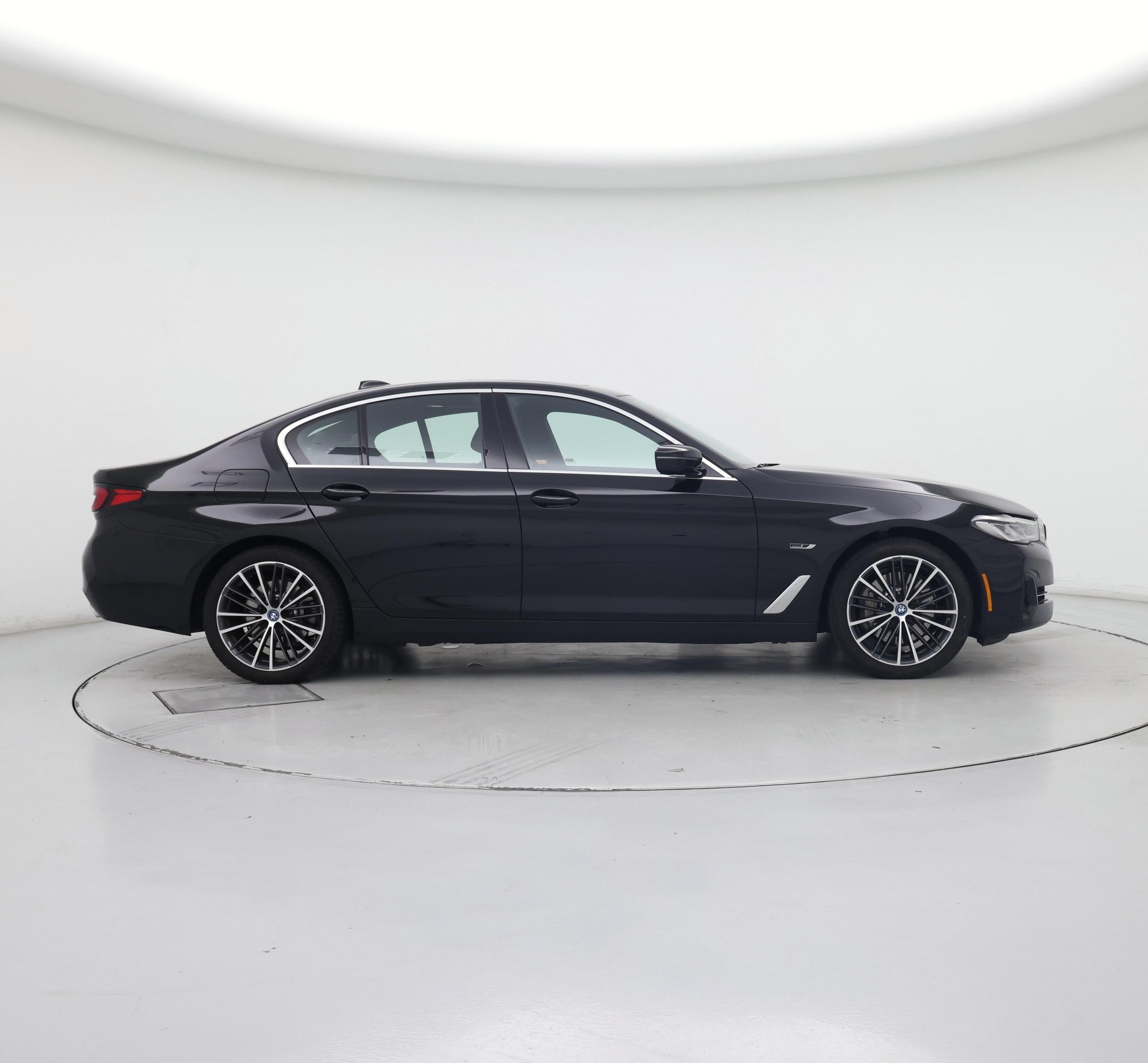 Thumbnail: 2022 BMW 5 Series - 7