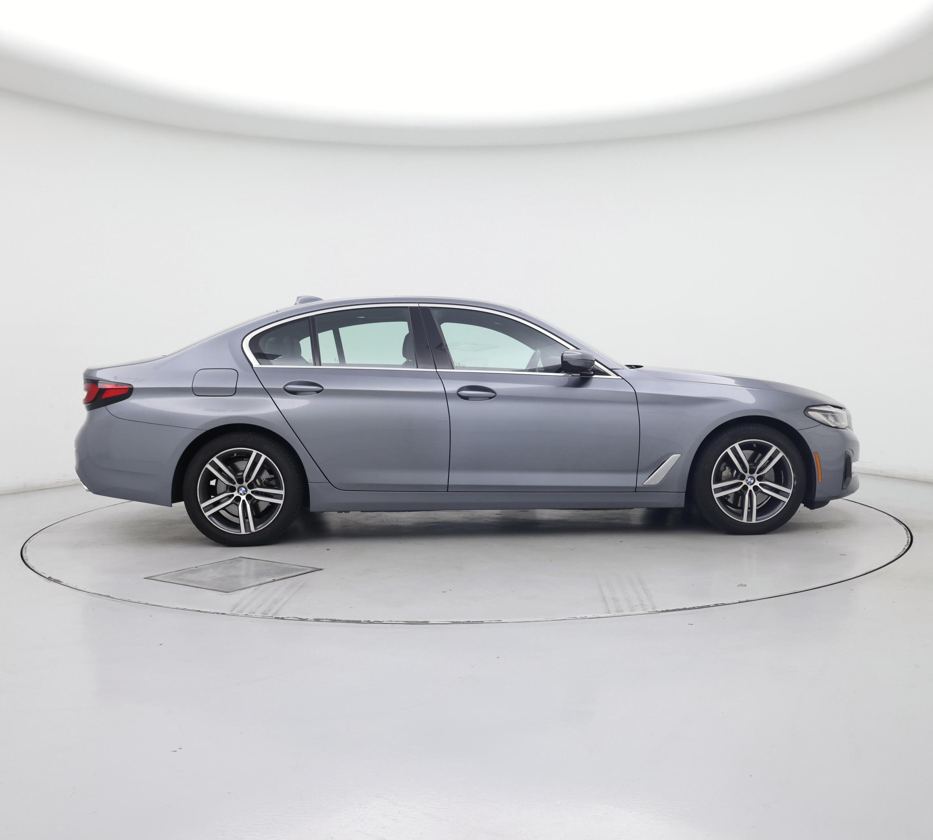 Thumbnail: 2022 BMW 5 Series - 7